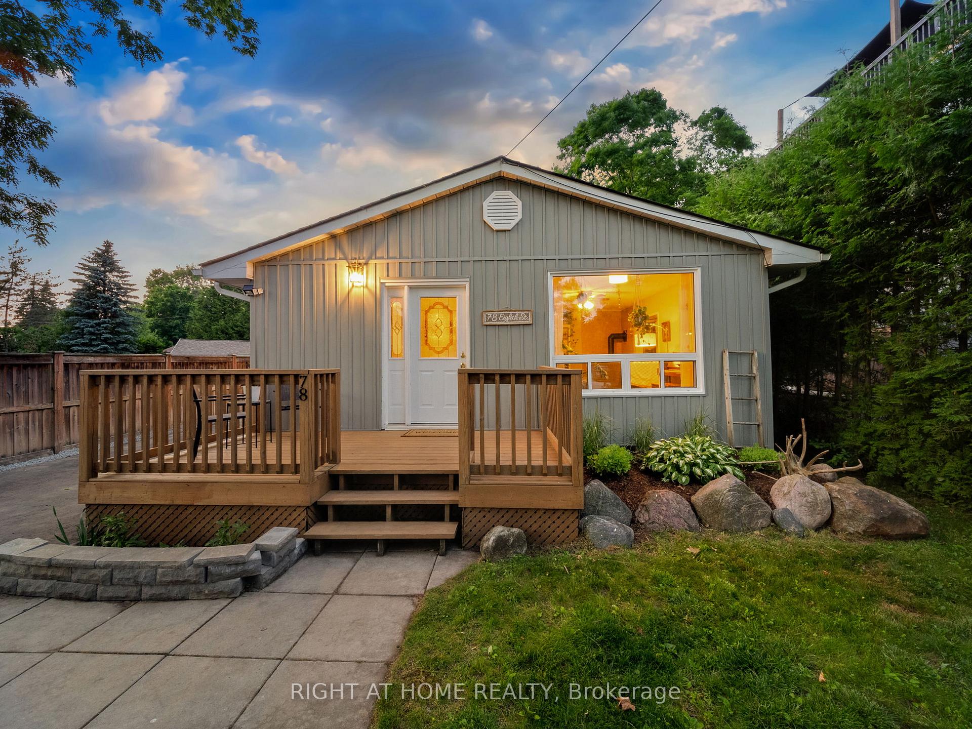 Photo 1 of 78 Eighth Street, Brock, Beaverton — HOMEH