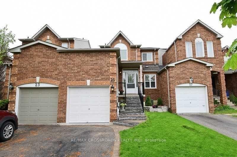 Front of 25 Fry Crescent