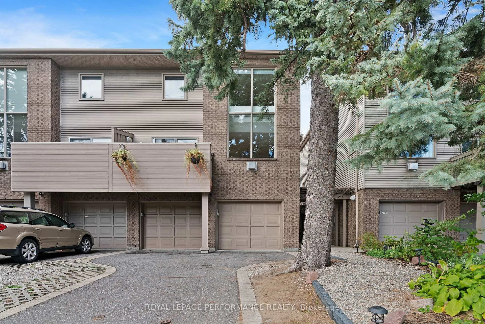 Photo 1 of Unit A, 243 Sunnyside Avenue, Ottawa, Old Ottawa South — HOMEH