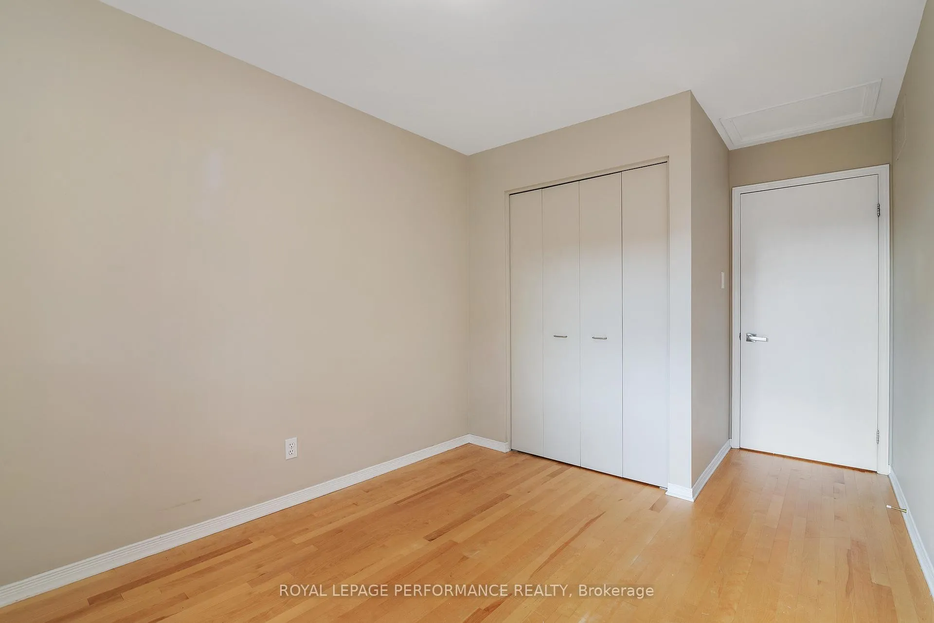 Photo 28 of Unit A, 243 Sunnyside Avenue, Ottawa, Old Ottawa South — HOMEH