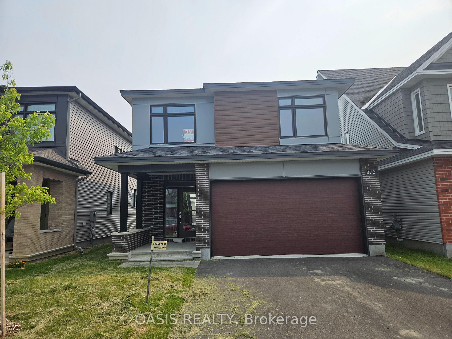 Front of 872 Snowdrop Crescent