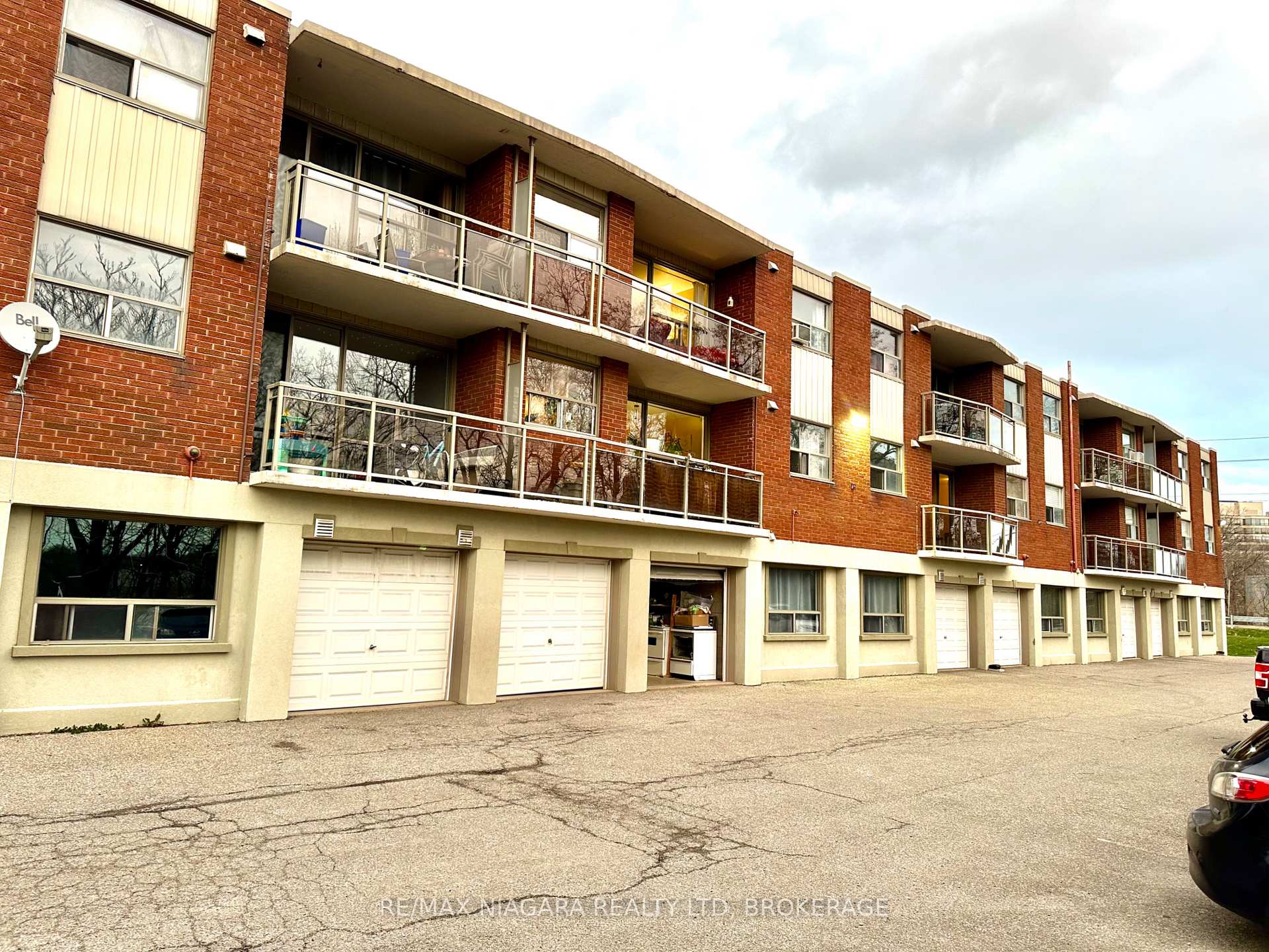 Photo 3 of Unit 101, 7 Riverview Boulevard, St. Catharines, Glendale/Glenridge — HOMEH