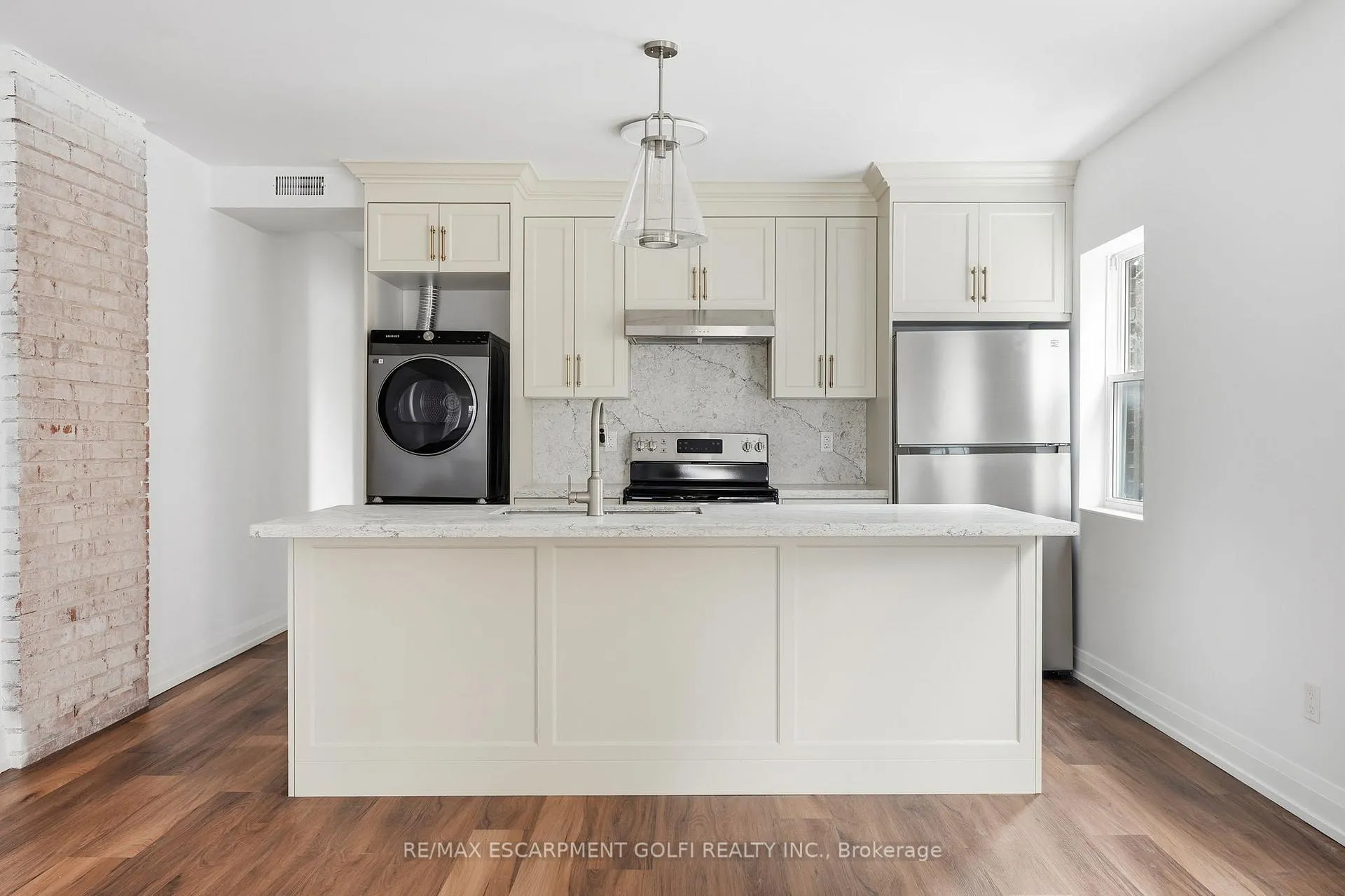 Photo 7 of Unit 2, 4876 Simcoe Street, Niagara Falls, Cherrywood — HOMEH