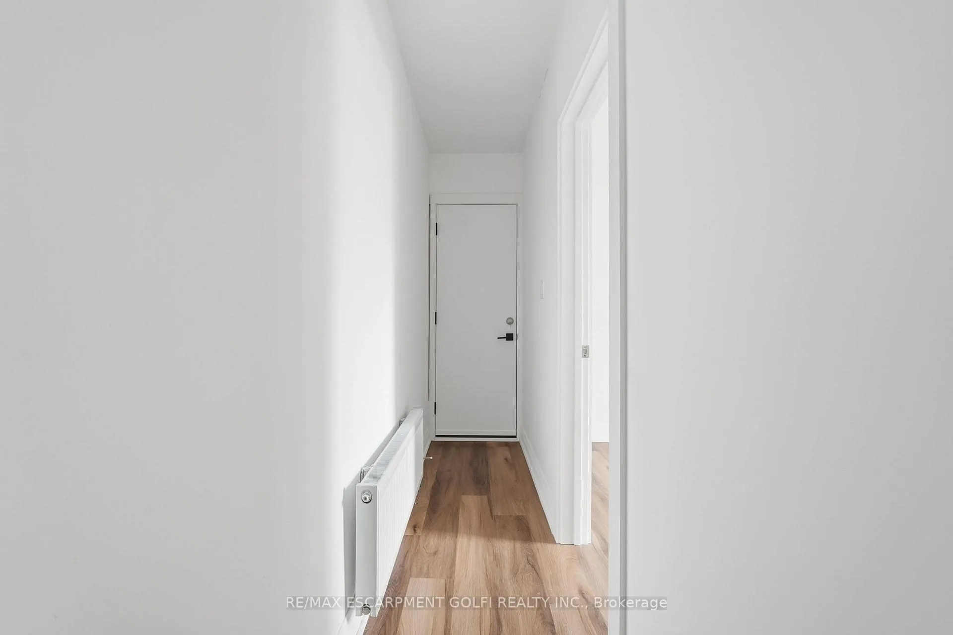 Photo 19 of Unit 2, 4876 Simcoe Street, Niagara Falls, Cherrywood — HOMEH