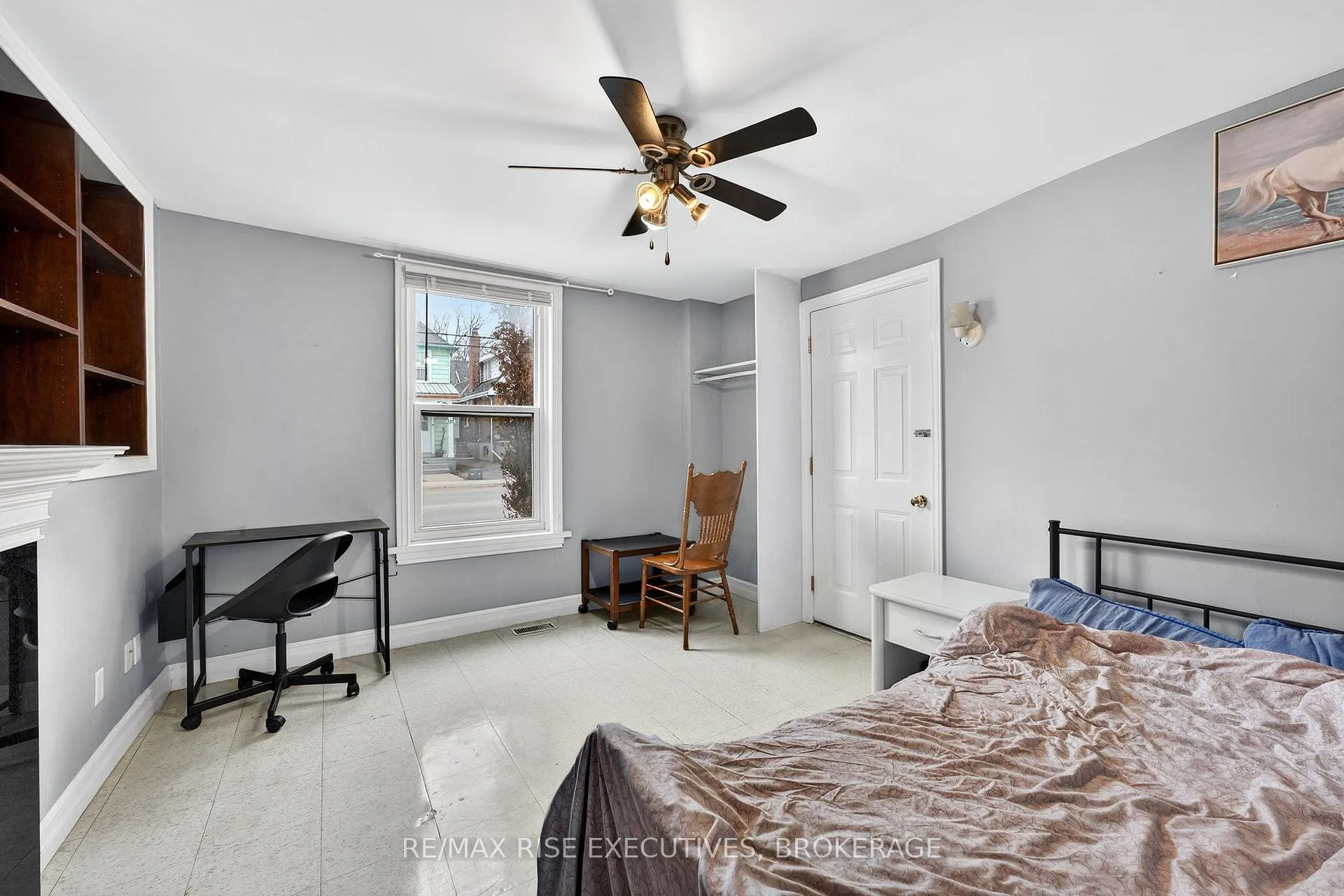 Photo 10 of 390 Division Street, Kingston, East of Sir John A. Blvd — HOMEH