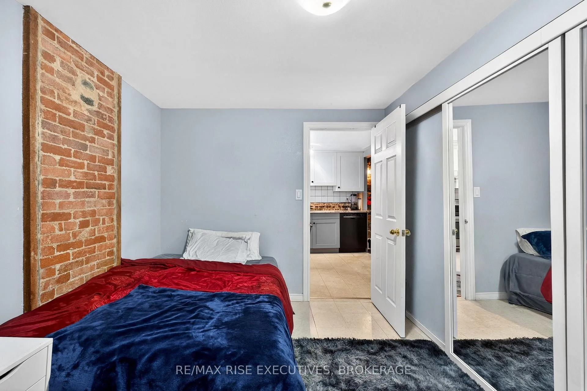 Photo 13 of 390 Division Street, Kingston, East of Sir John A. Blvd — HOMEH