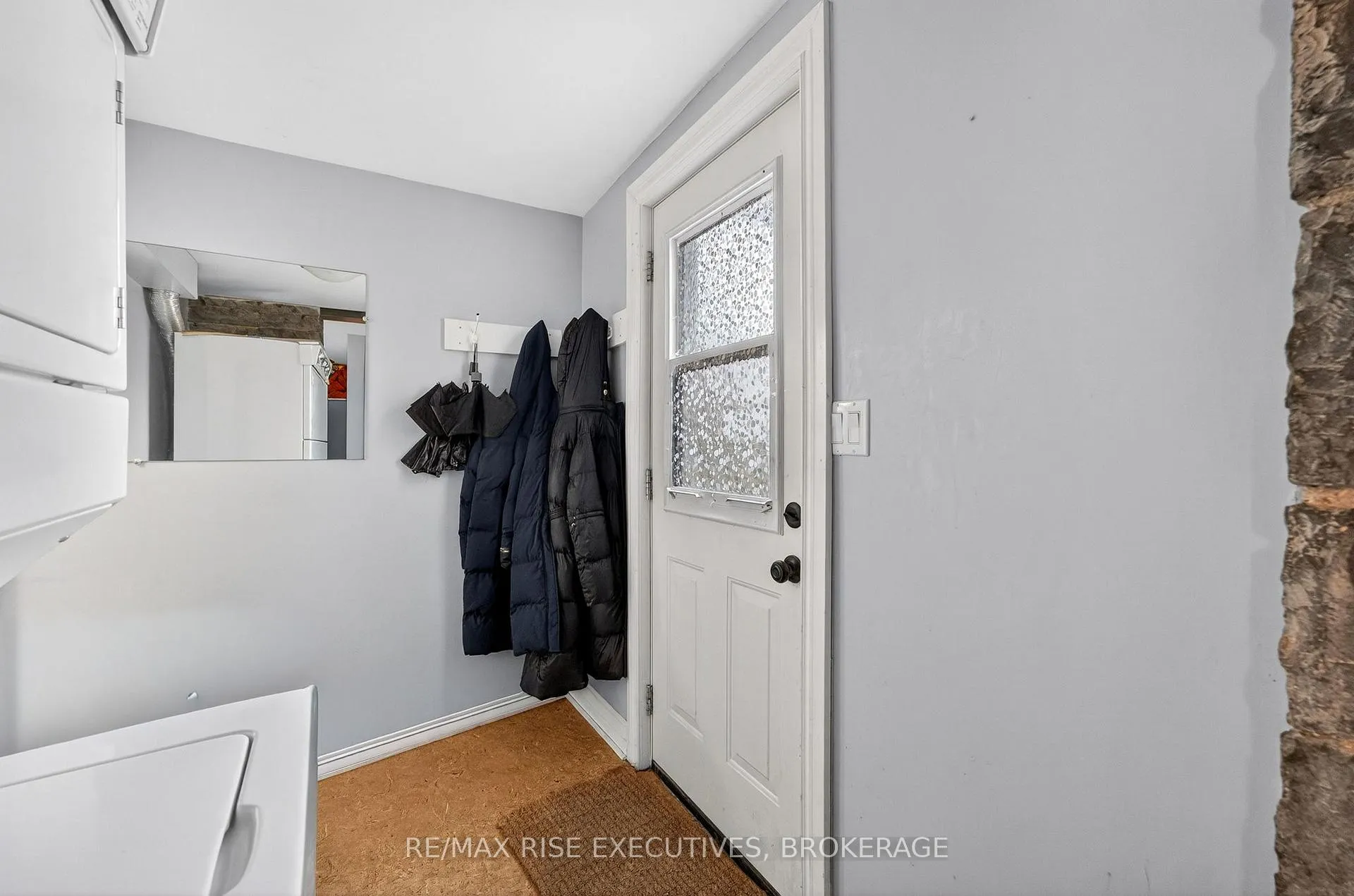 Photo 15 of 390 Division Street, Kingston, East of Sir John A. Blvd — HOMEH