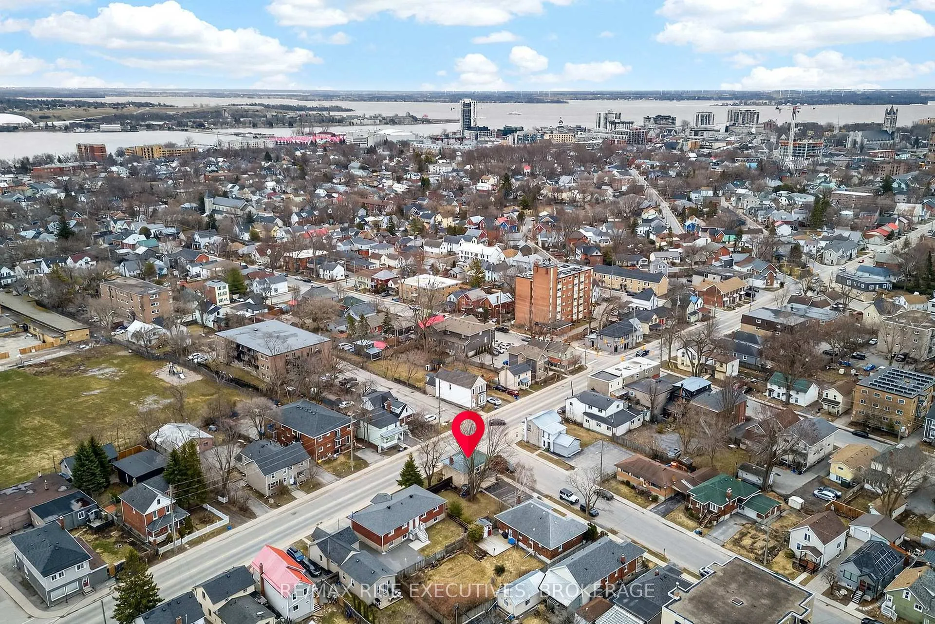 Photo 29 of 390 Division Street, Kingston, East of Sir John A. Blvd — HOMEH