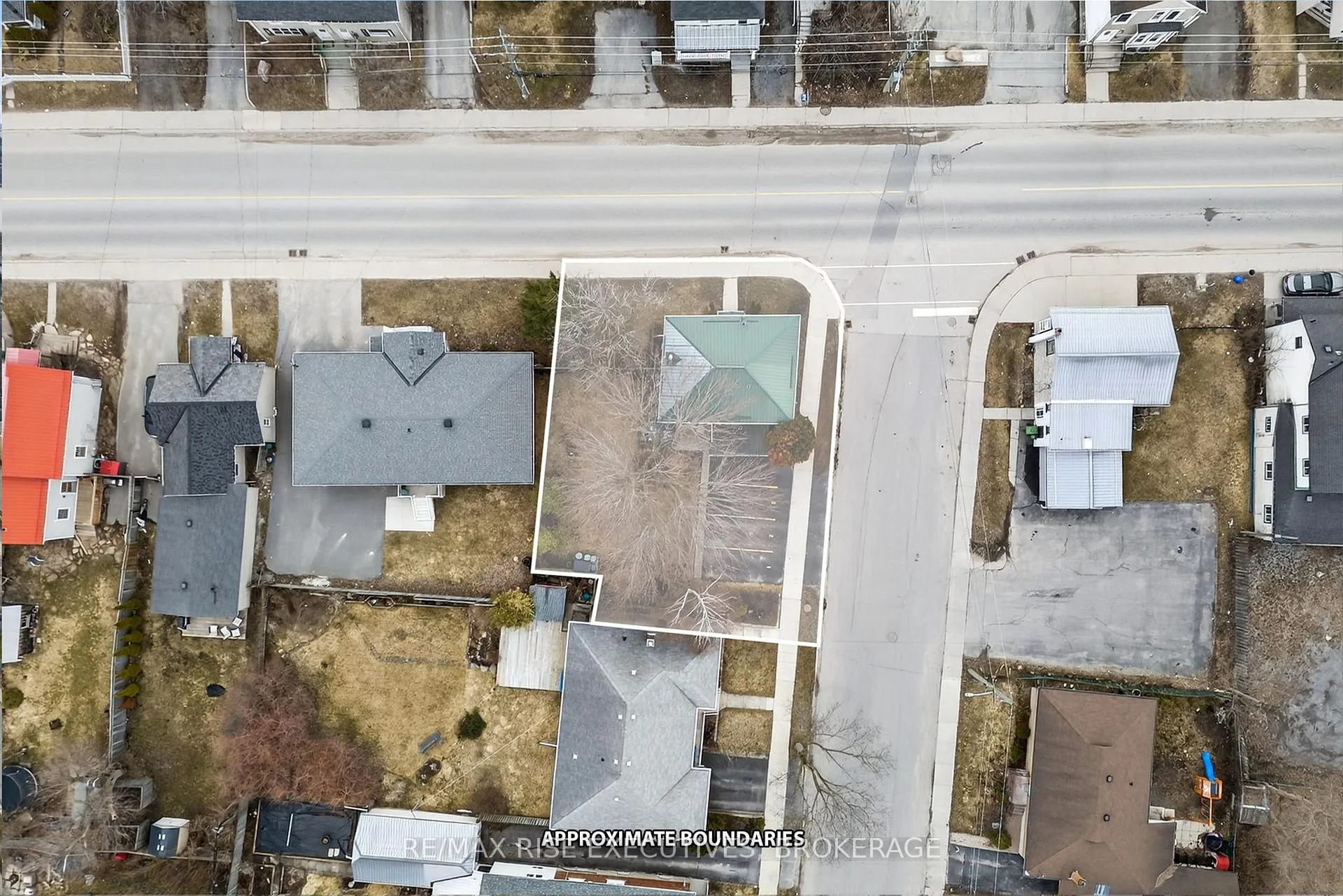 Photo 30 of 390 Division Street, Kingston, East of Sir John A. Blvd — HOMEH