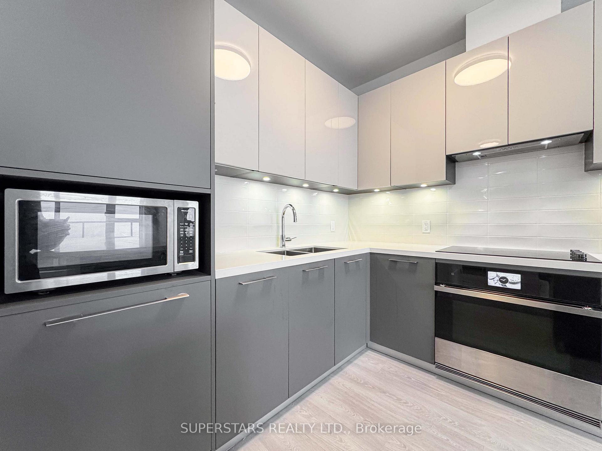 Photo 5 of Unit 1017, 38 Water Walk Drive, Markham, Unionville — HOMEH