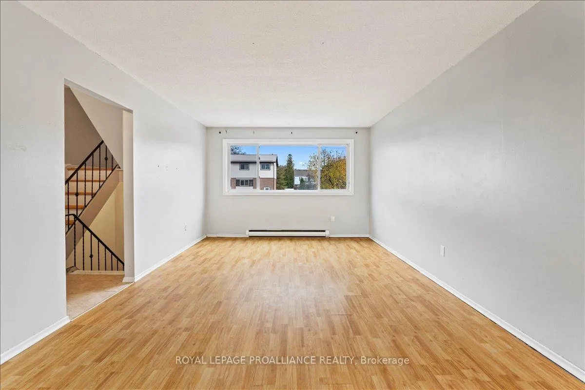 Photo 6 of 42 O'Hare Street, Belleville, Belleville Ward — HOMEH