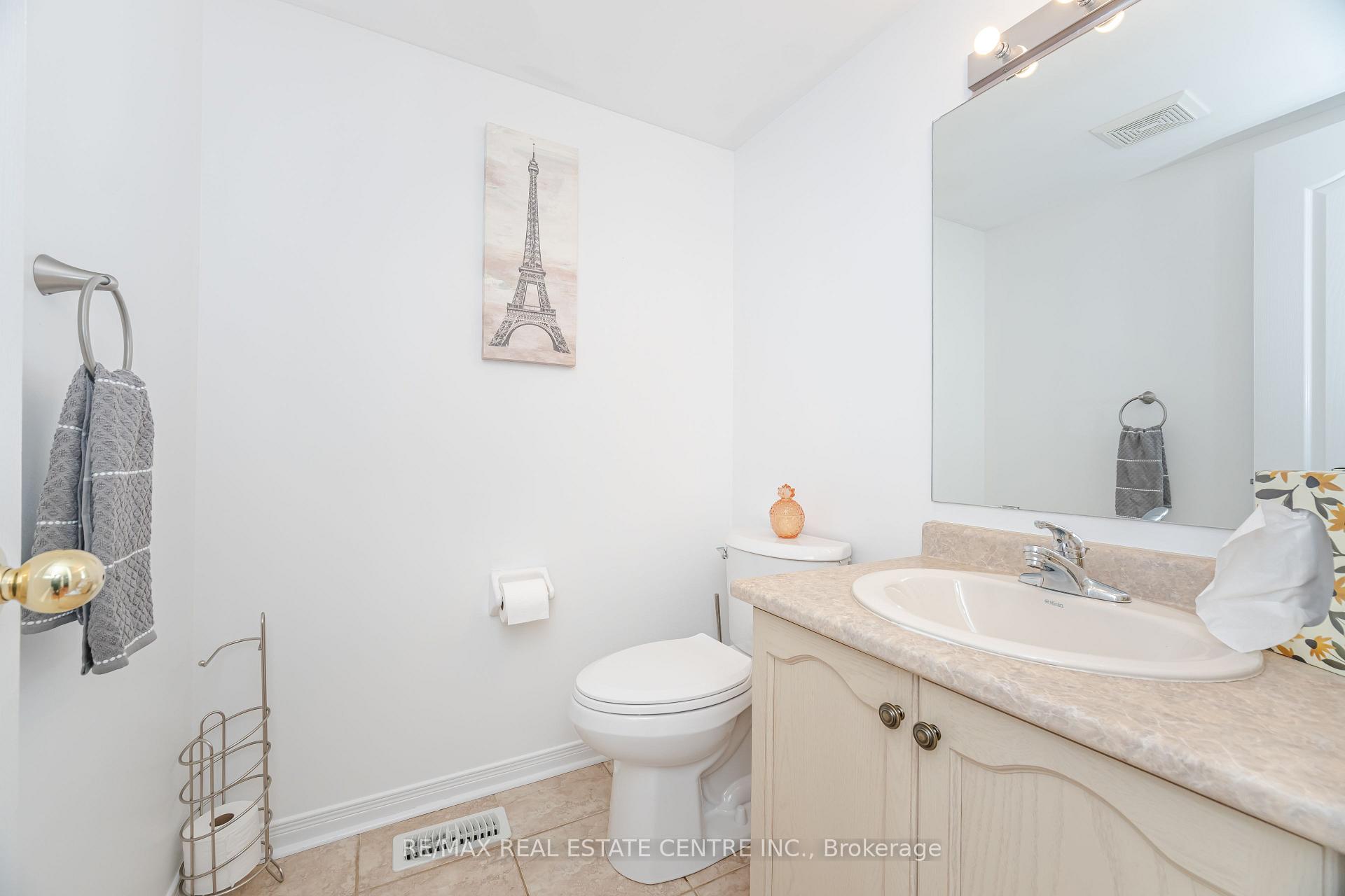 Photo 19 of 23 Quailvalley Drive, Brampton, Sandringham-Wellington — HOMEH