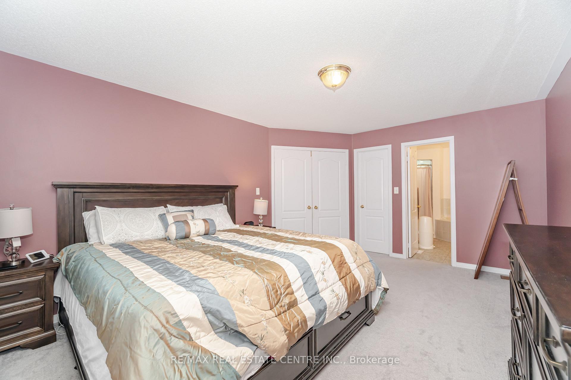 Photo 23 of 23 Quailvalley Drive, Brampton, Sandringham-Wellington — HOMEH