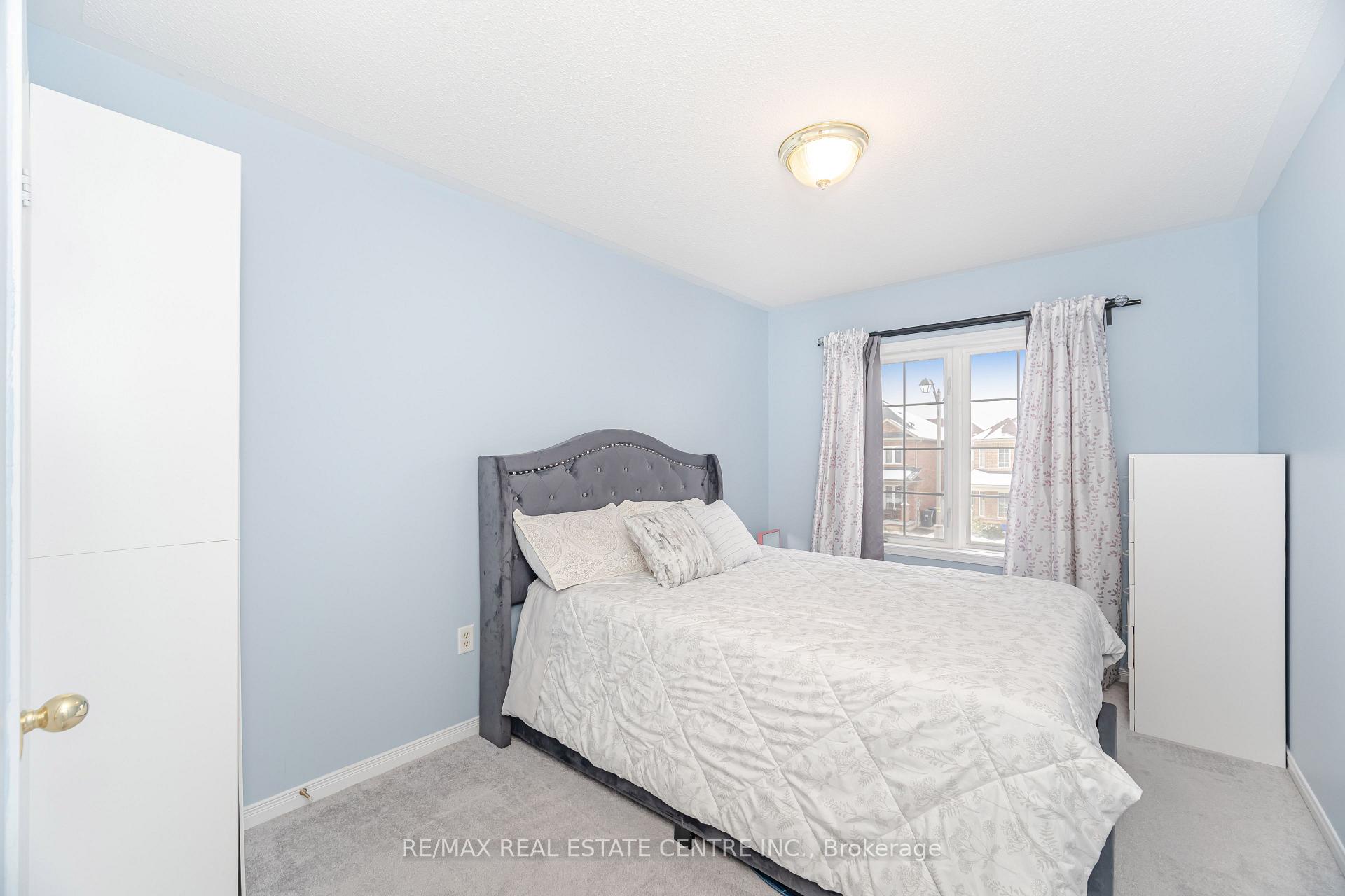 Photo 26 of 23 Quailvalley Drive, Brampton, Sandringham-Wellington — HOMEH