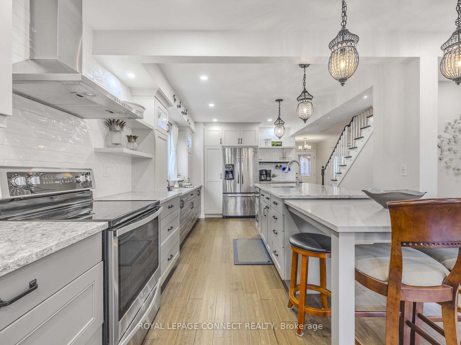 Photo 15 of 14 Coomer Crescent, Ajax, Central — HOMEH