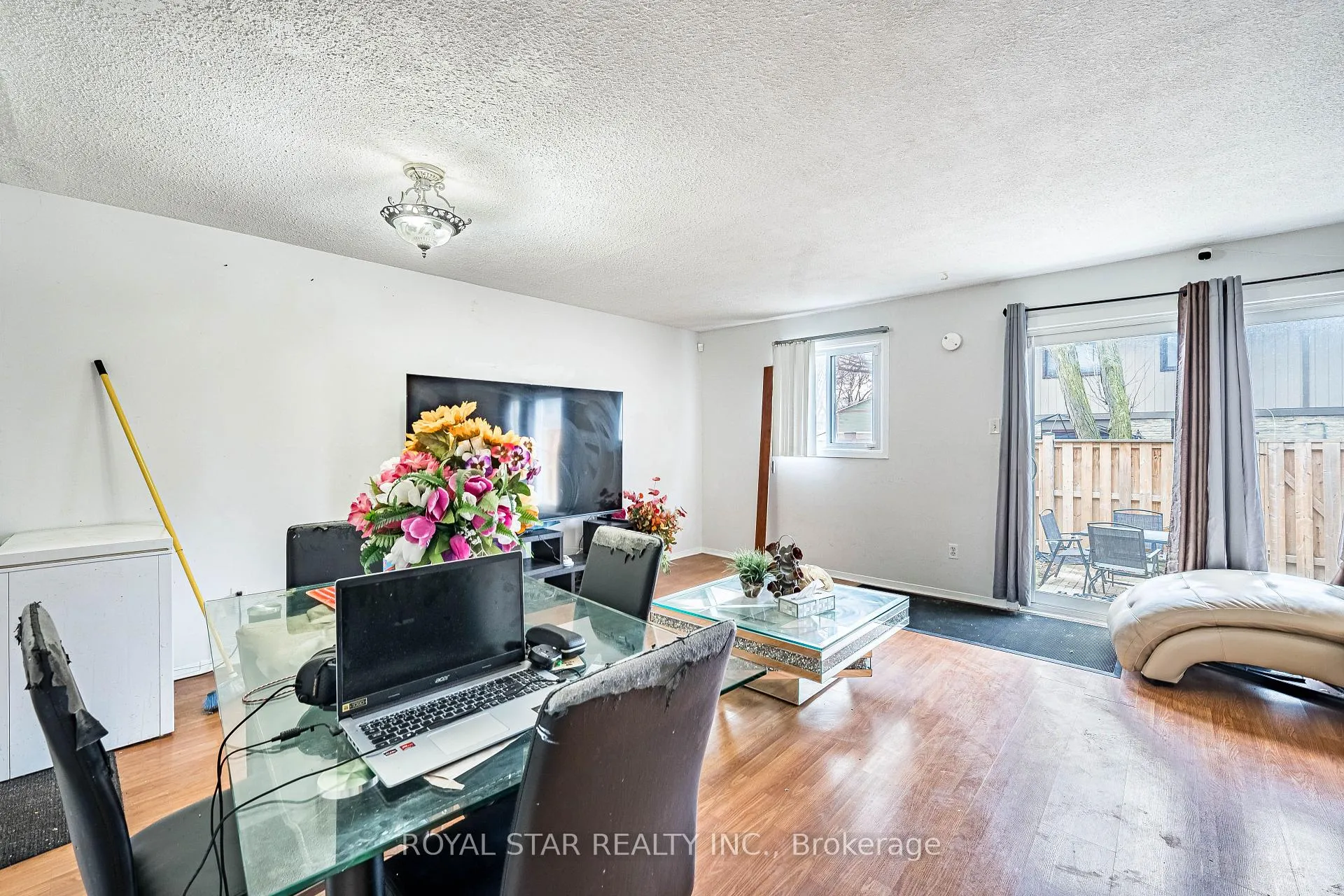 Photo 3 of Unit 99, 105 Hansen Road N, Brampton, Madoc — HOMEH