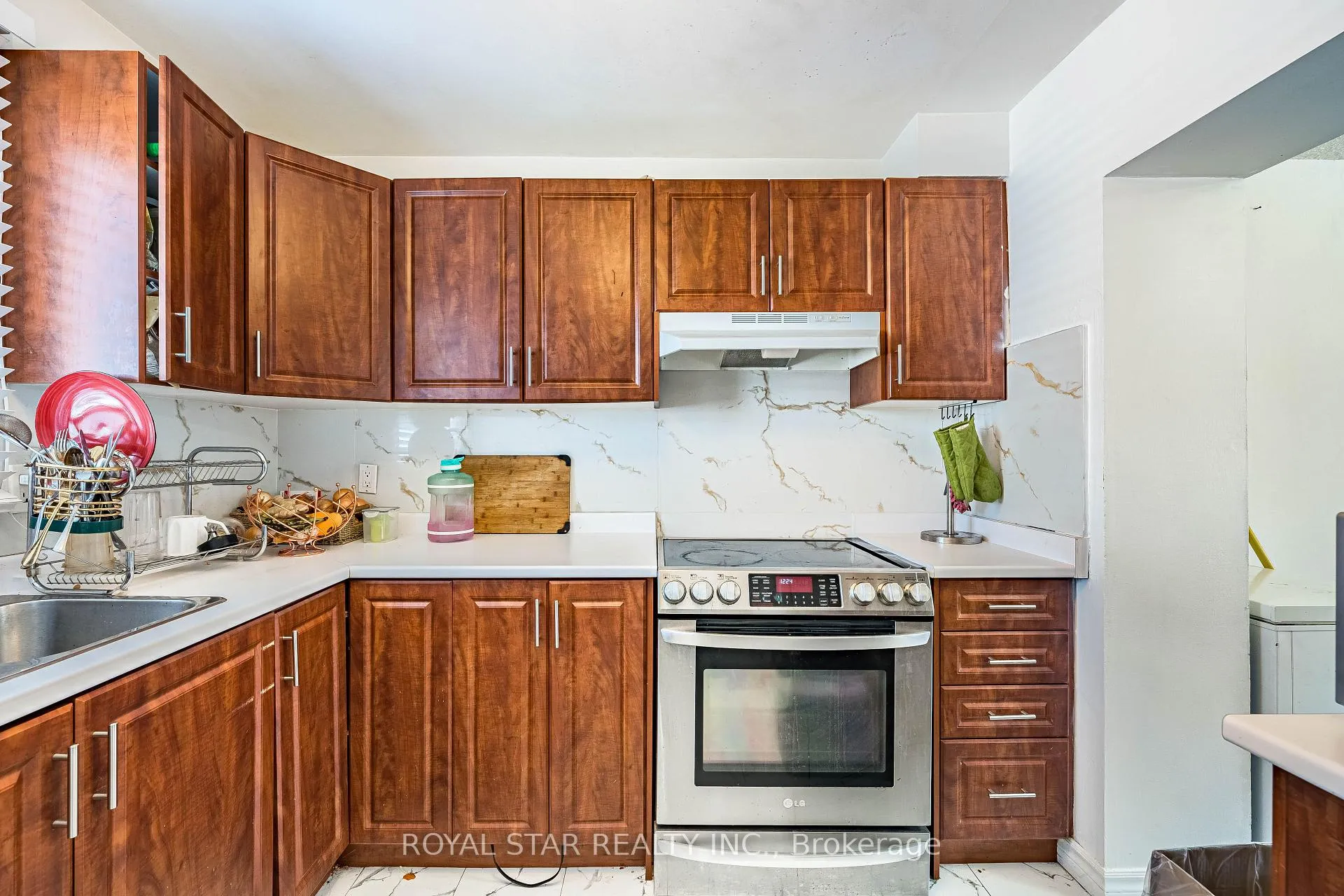 Photo 9 of Unit 99, 105 Hansen Road N, Brampton, Madoc — HOMEH