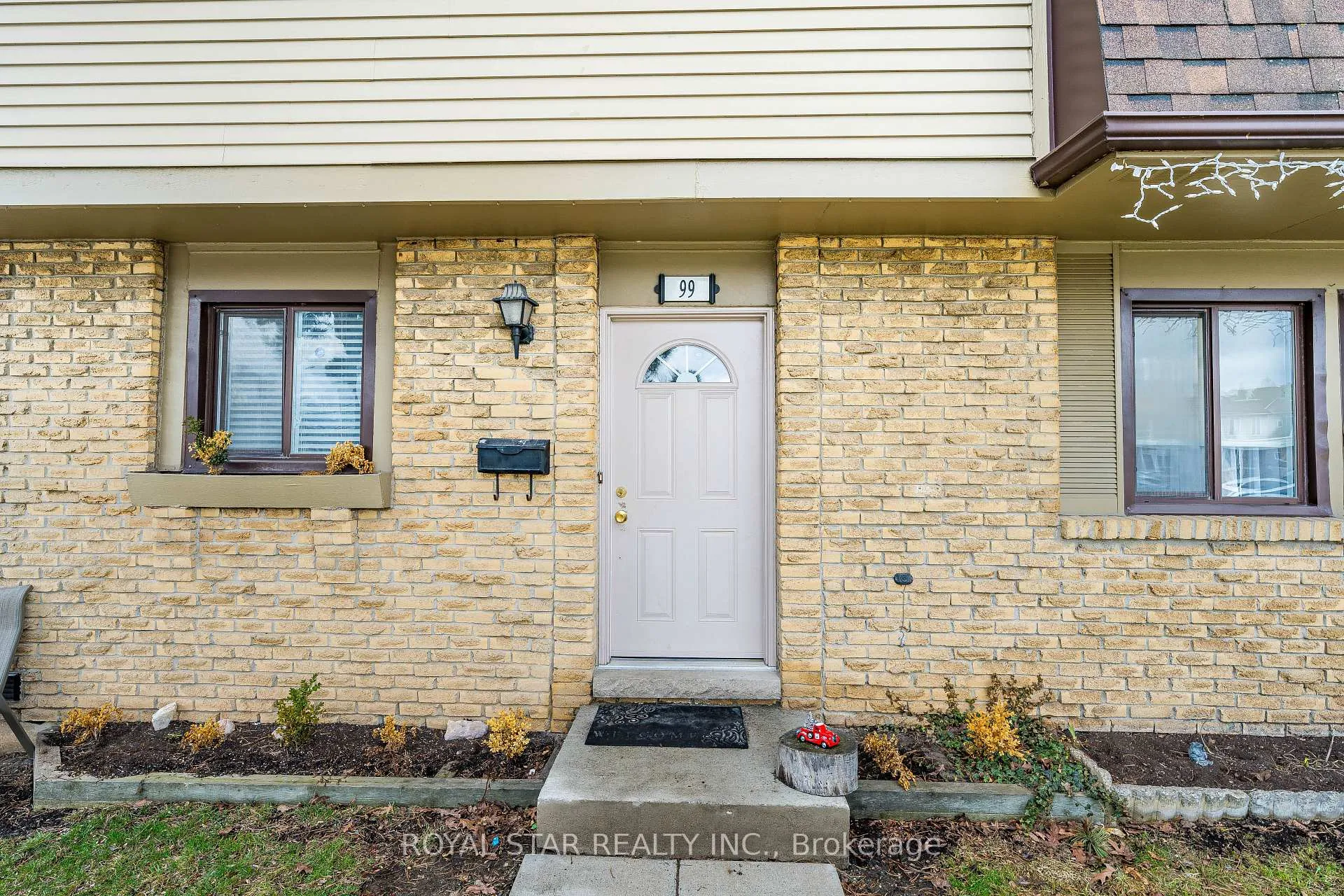 Photo 32 of Unit 99, 105 Hansen Road N, Brampton, Madoc — HOMEH