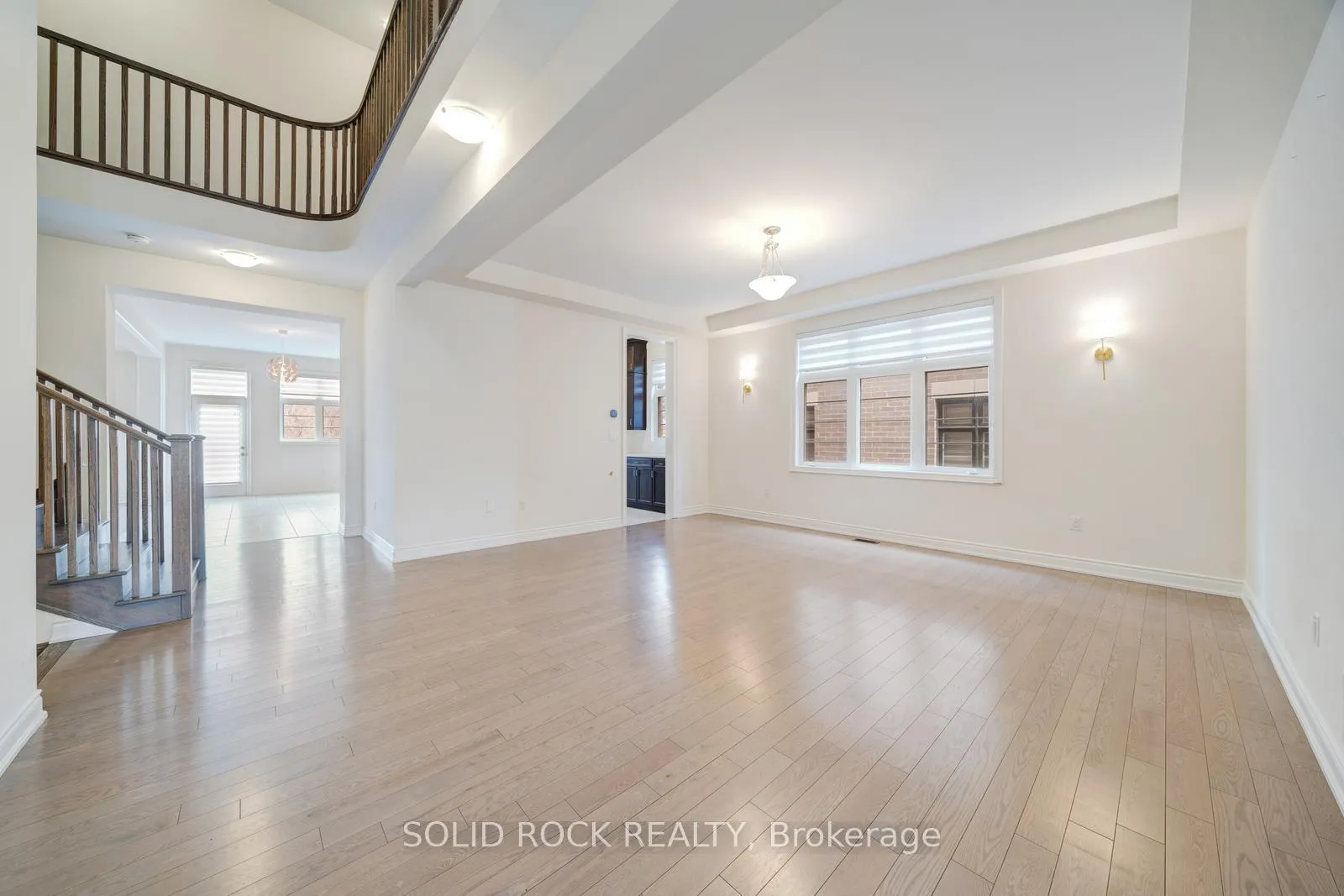 Photo 8 of 59 Luang Street, Vaughan, Kleinburg — HOMEH