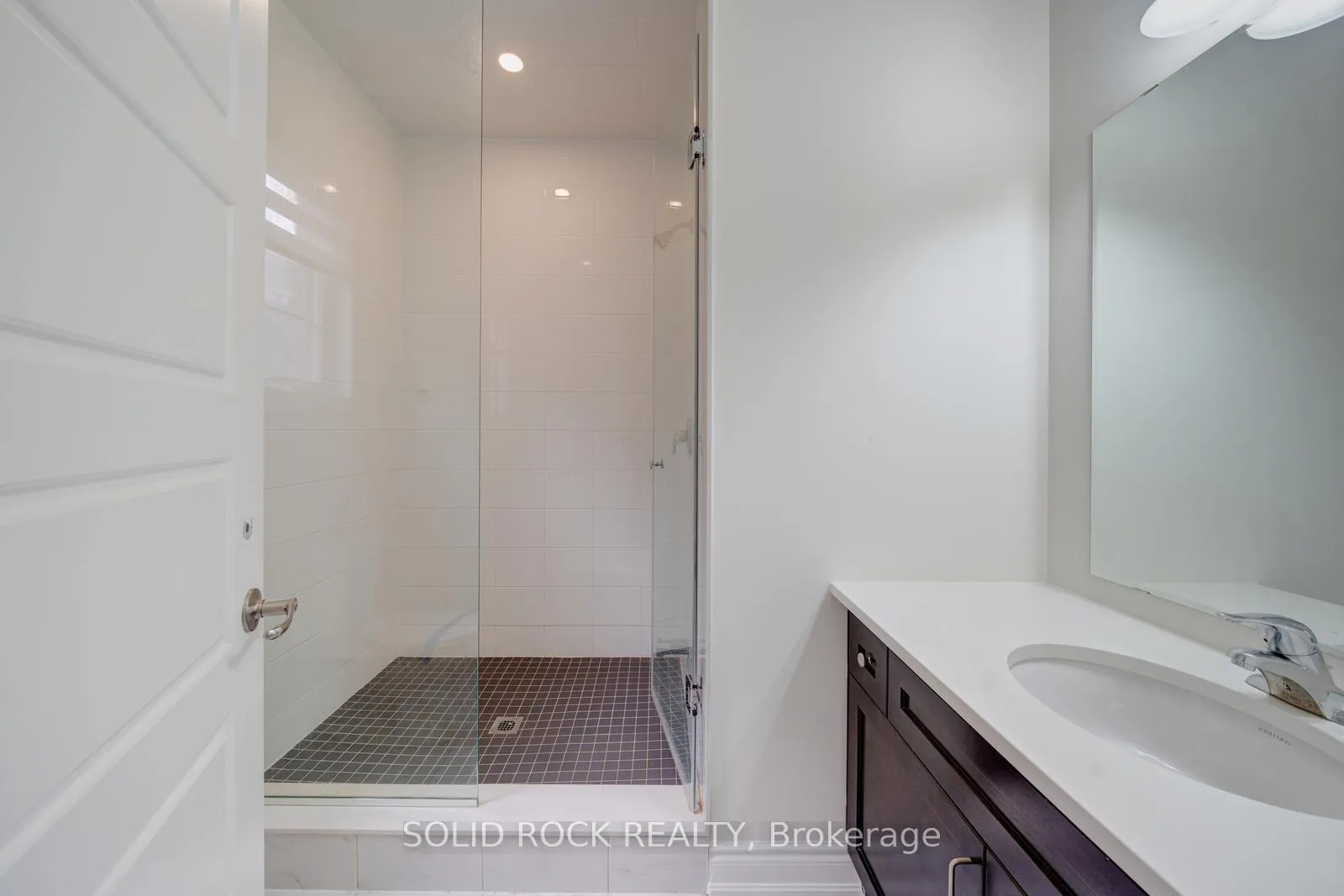 Photo 37 of 59 Luang Street, Vaughan, Kleinburg — HOMEH