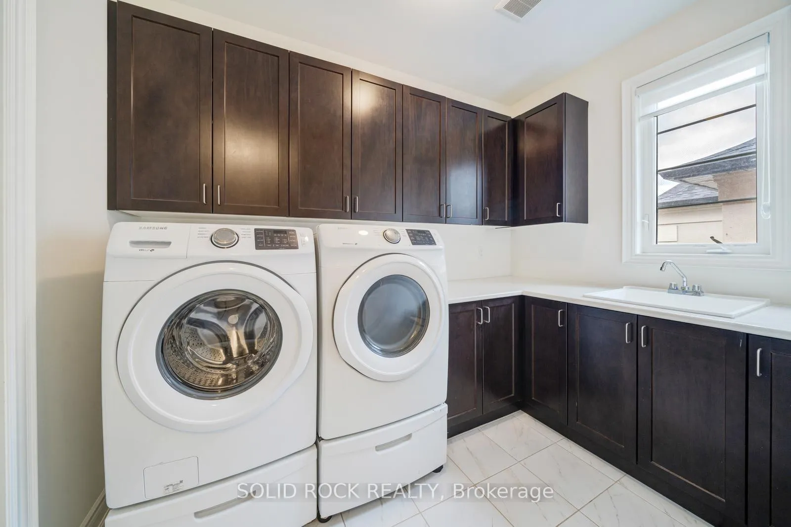 Photo 41 of 59 Luang Street, Vaughan, Kleinburg — HOMEH