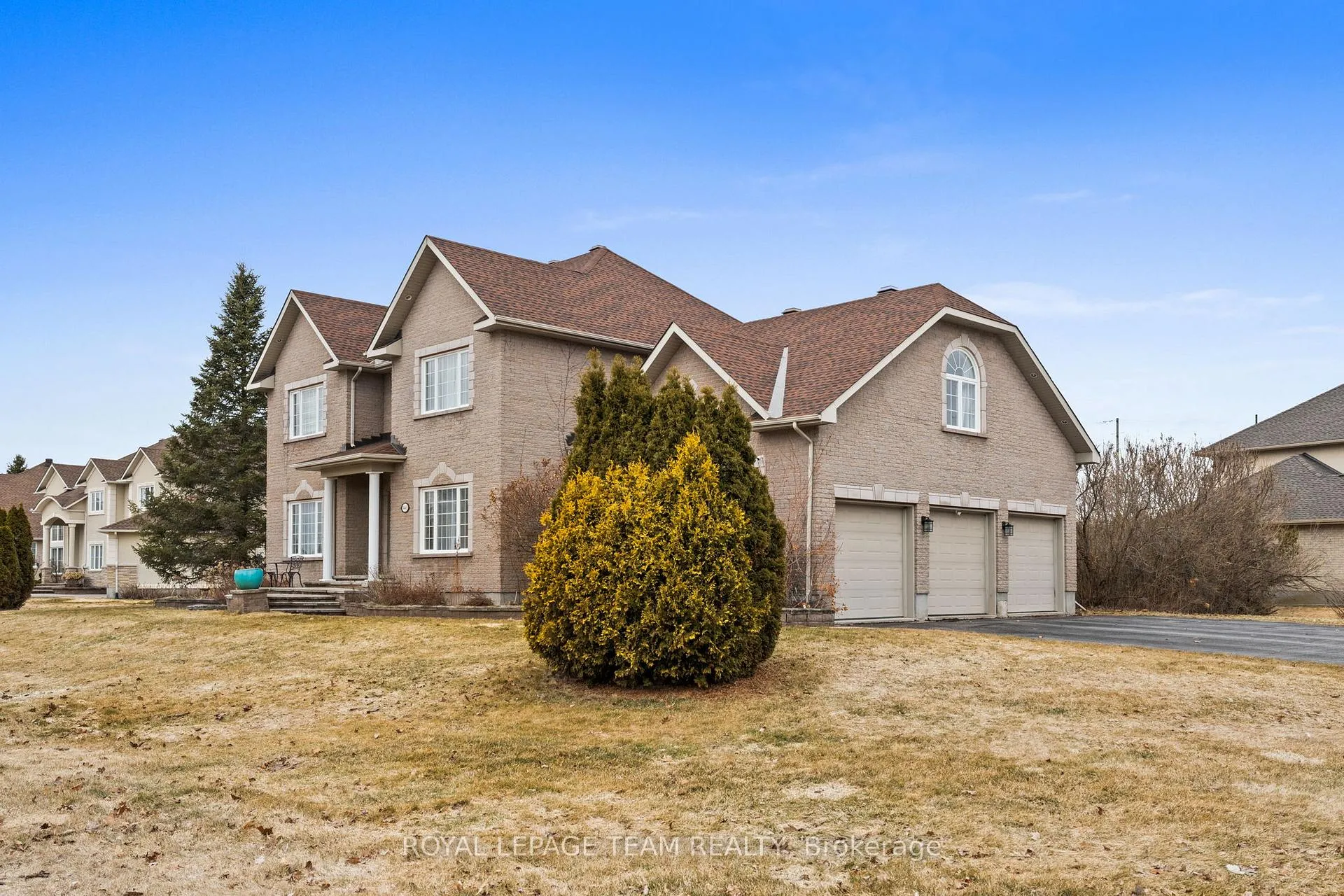 Photo 3 of 5440 Wadell Court, Ottawa, Manotick Village & Manotick Estates — HOMEH