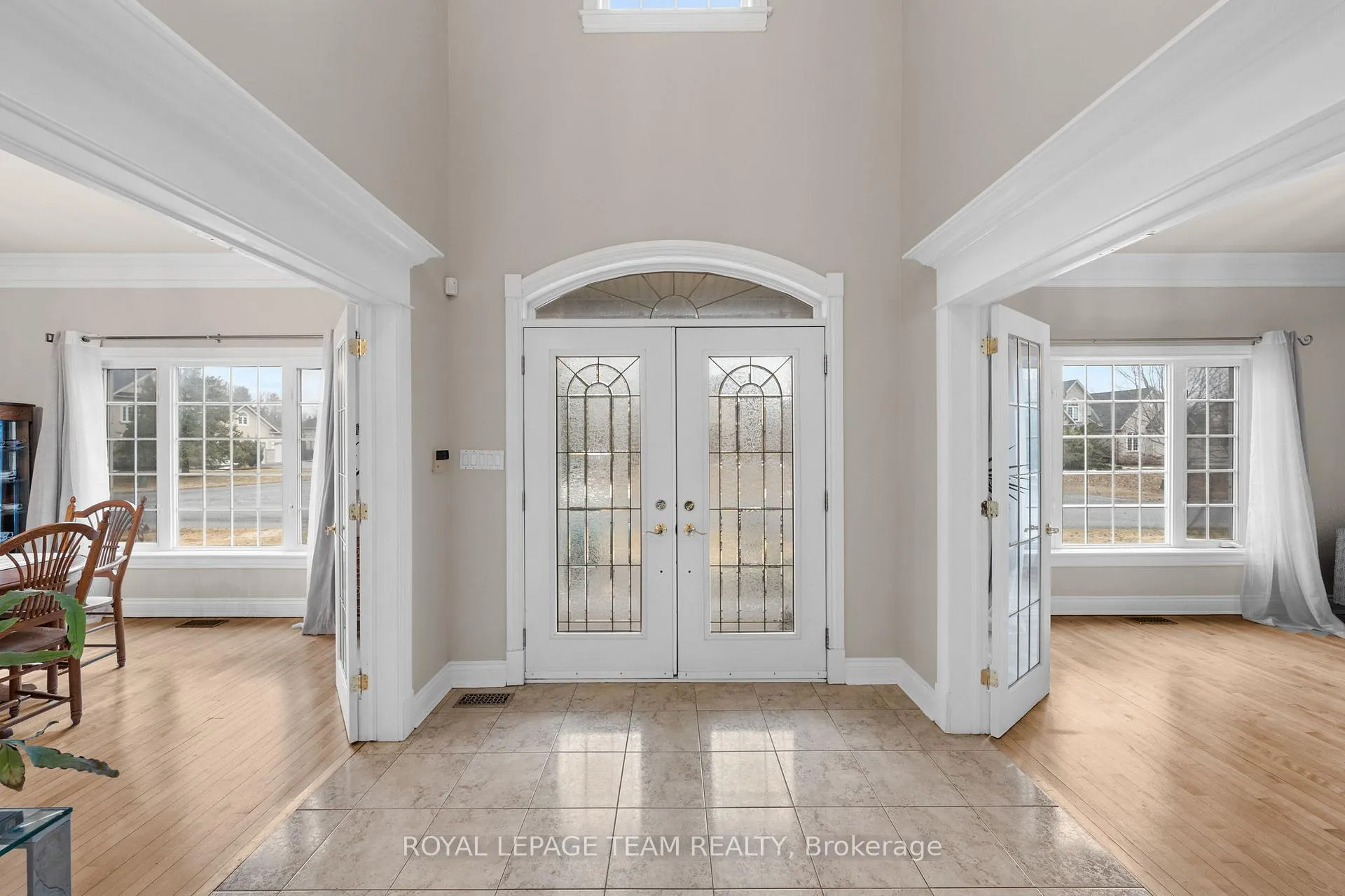 Photo 4 of 5440 Wadell Court, Ottawa, Manotick Village & Manotick Estates — HOMEH