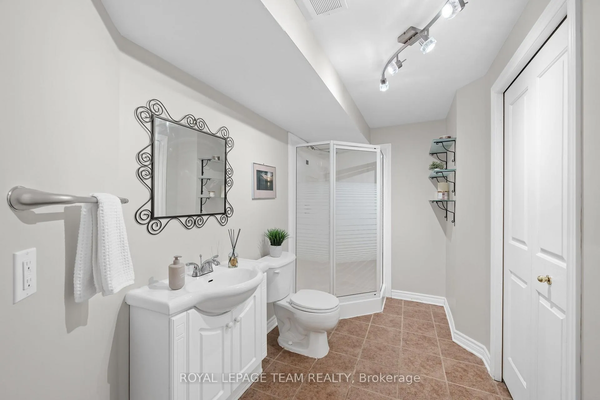 Photo 39 of 5440 Wadell Court, Ottawa, Manotick Village & Manotick Estates — HOMEH