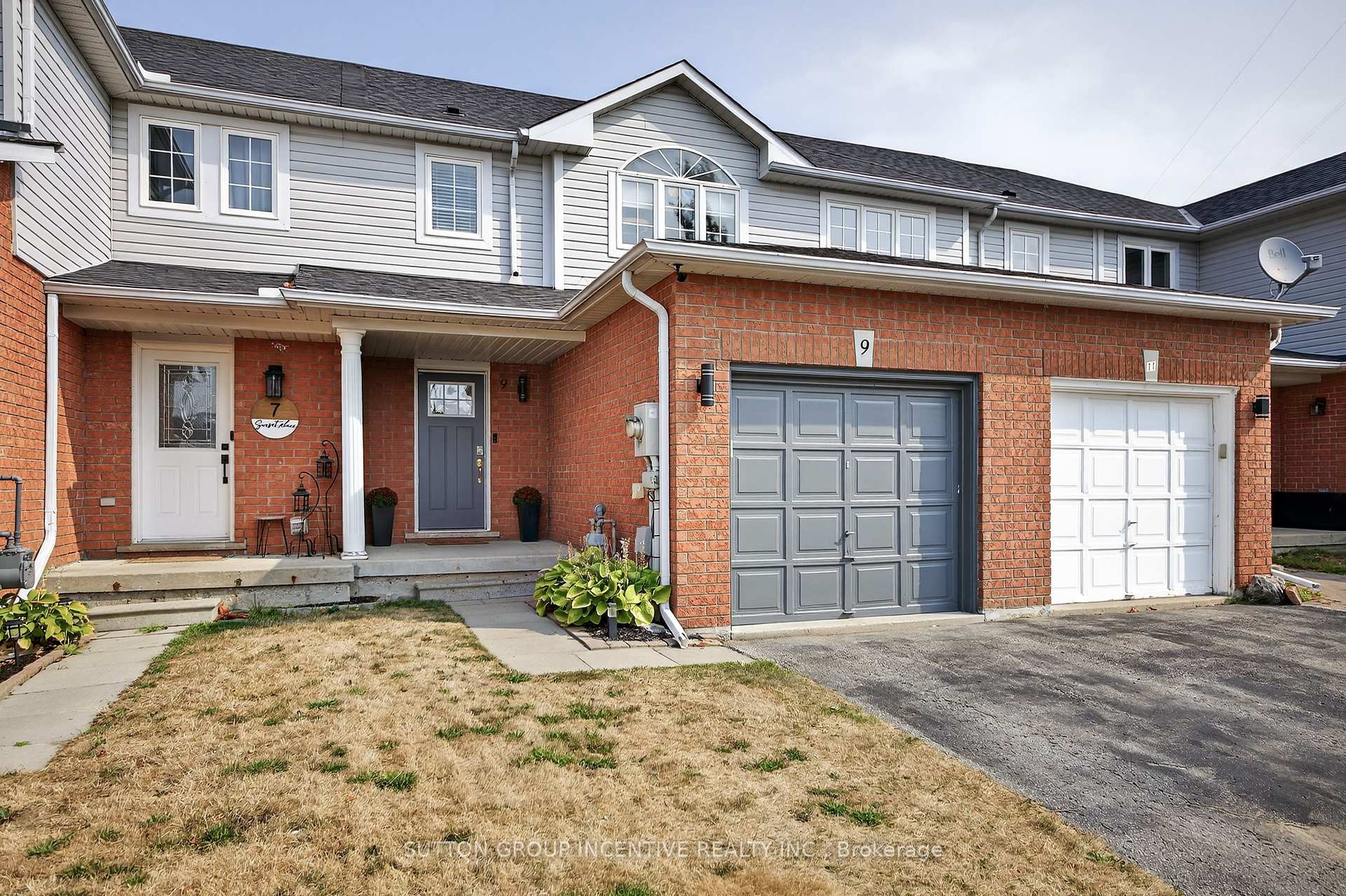 Photo 1 of 9 Sunset Place, Barrie, Holly — HOMEH