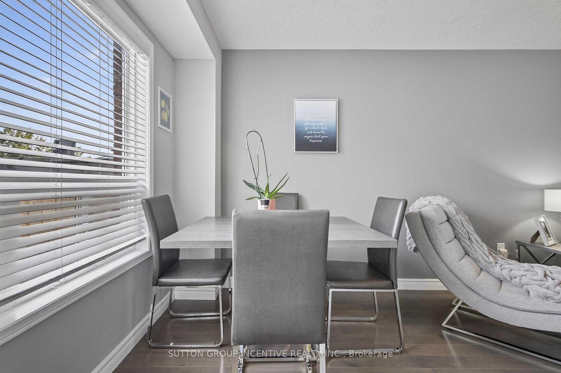Photo 7 of 9 Sunset Place, Barrie, Holly — HOMEH