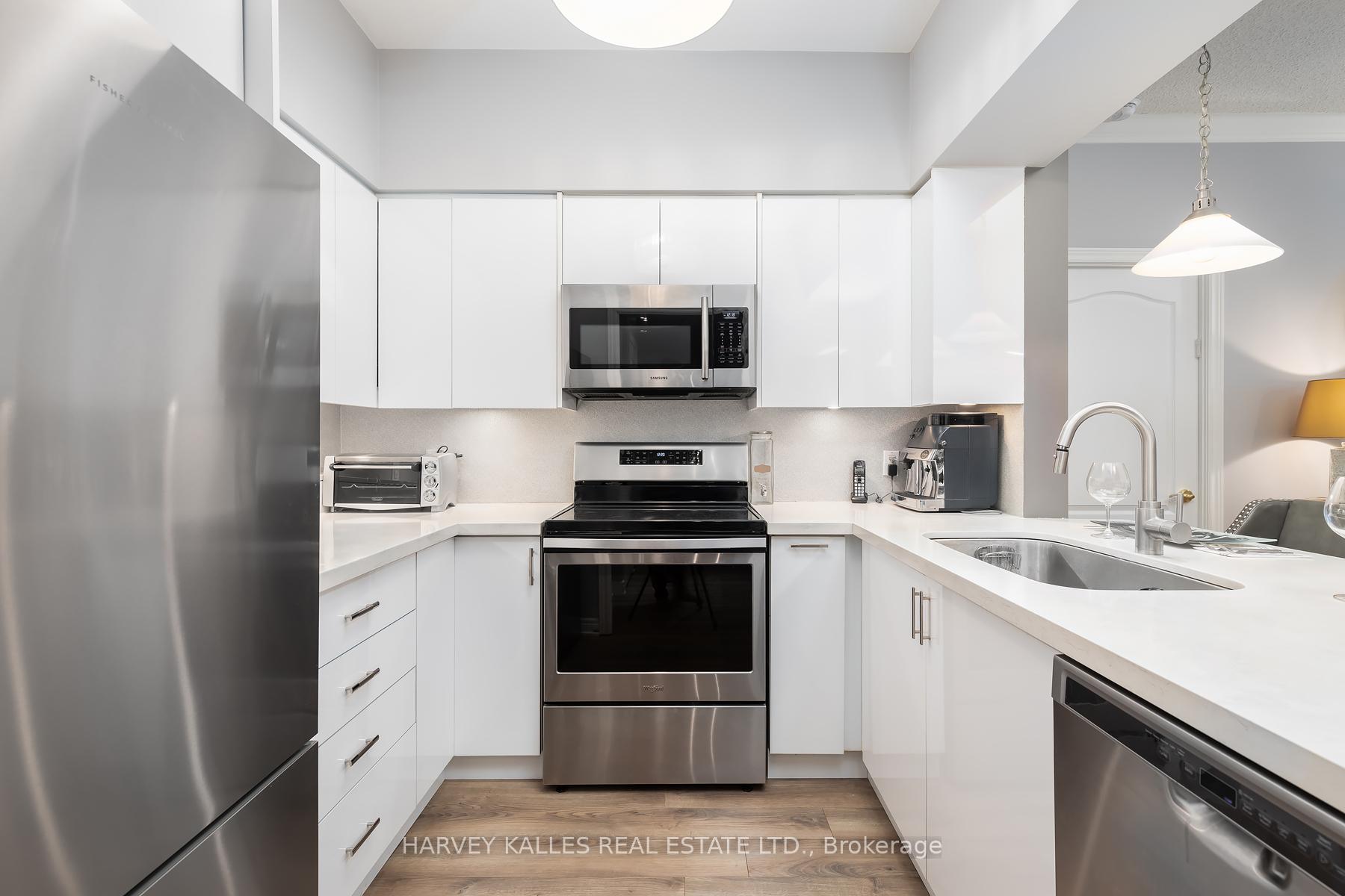 Photo 9 of Unit 310, 2 Edith Drive, Toronto, Yonge-Eglinton — HOMEH