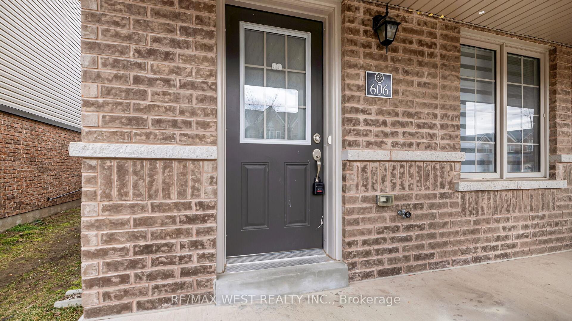 Photo 5 of 606 Linden Drive, Cambridge — HOMEH