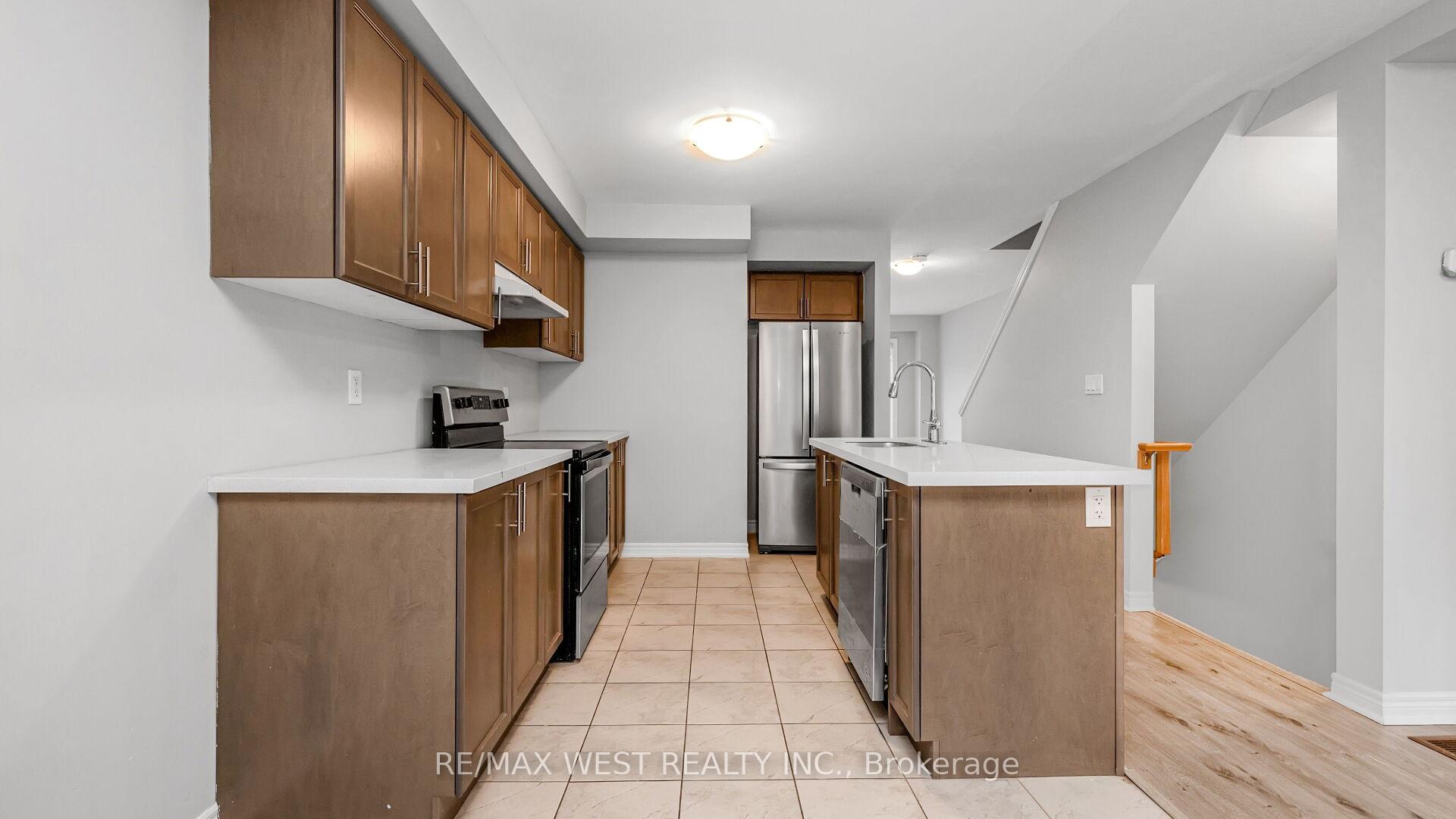 Photo 16 of 606 Linden Drive, Cambridge — HOMEH