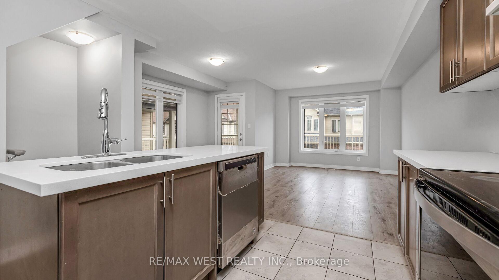 Photo 18 of 606 Linden Drive, Cambridge — HOMEH