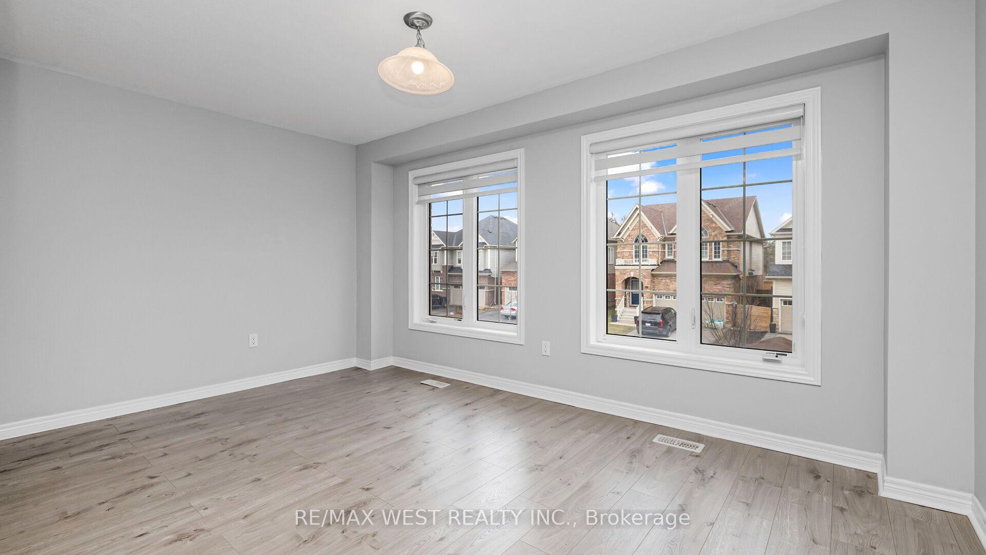 Photo 29 of 606 Linden Drive, Cambridge — HOMEH