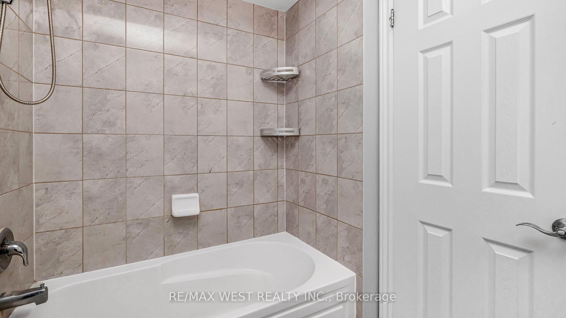 Photo 47 of 606 Linden Drive, Cambridge — HOMEH