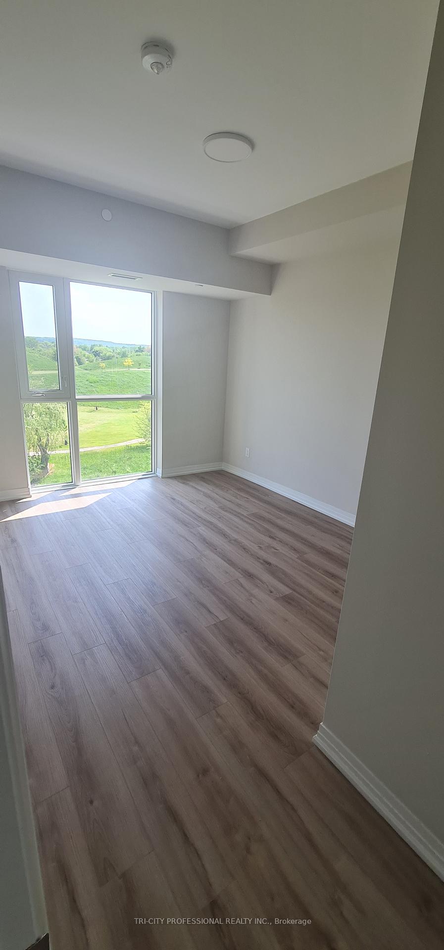 Photo 4 of Unit LP32, 50 Herrick Avenue, St. Catharines, Oakdale — HOMEH