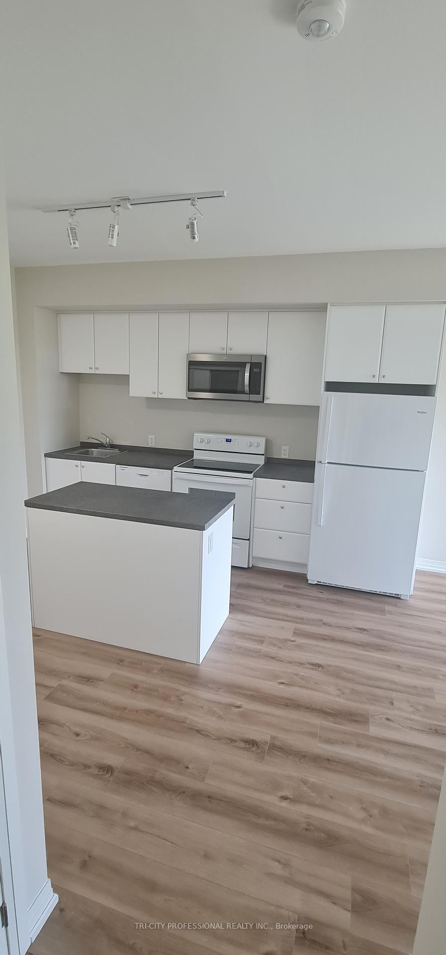 Photo 9 of Unit LP32, 50 Herrick Avenue, St. Catharines, Oakdale — HOMEH