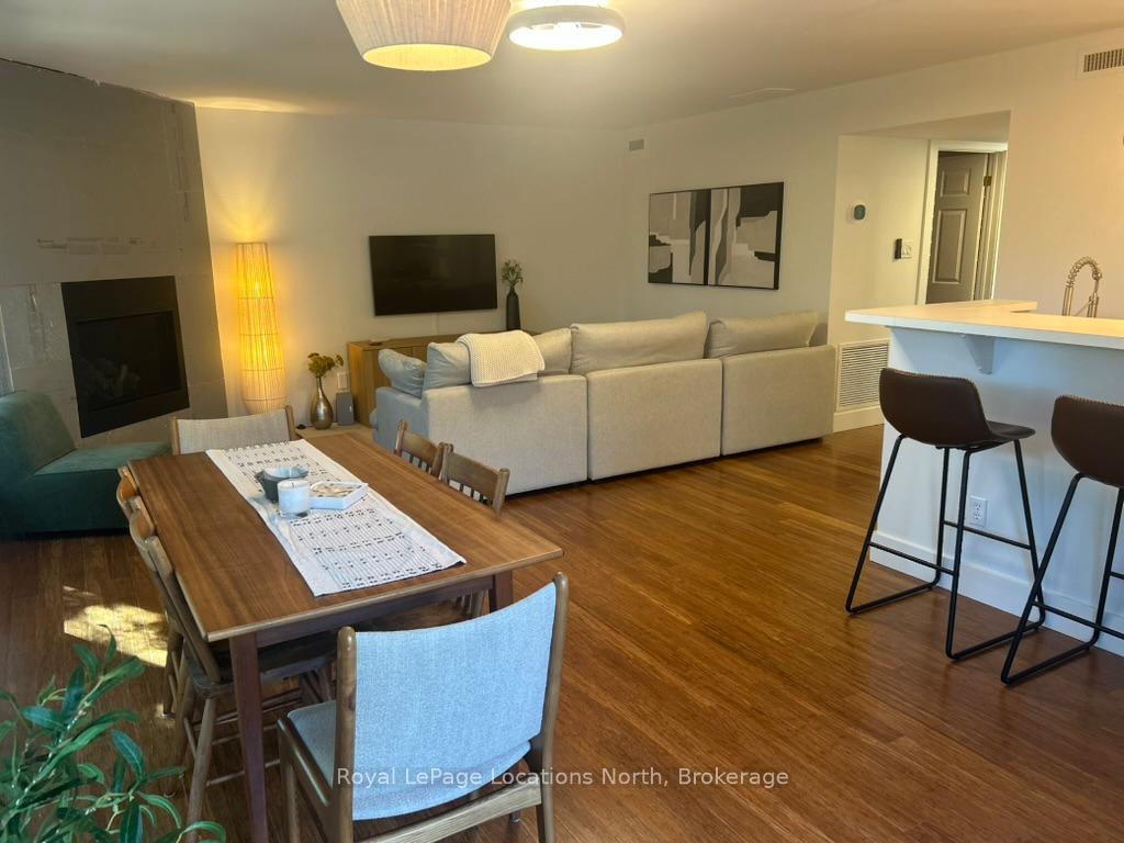 Photo 7 of 912 Cedar Pointe Court, Collingwood — HOMEH