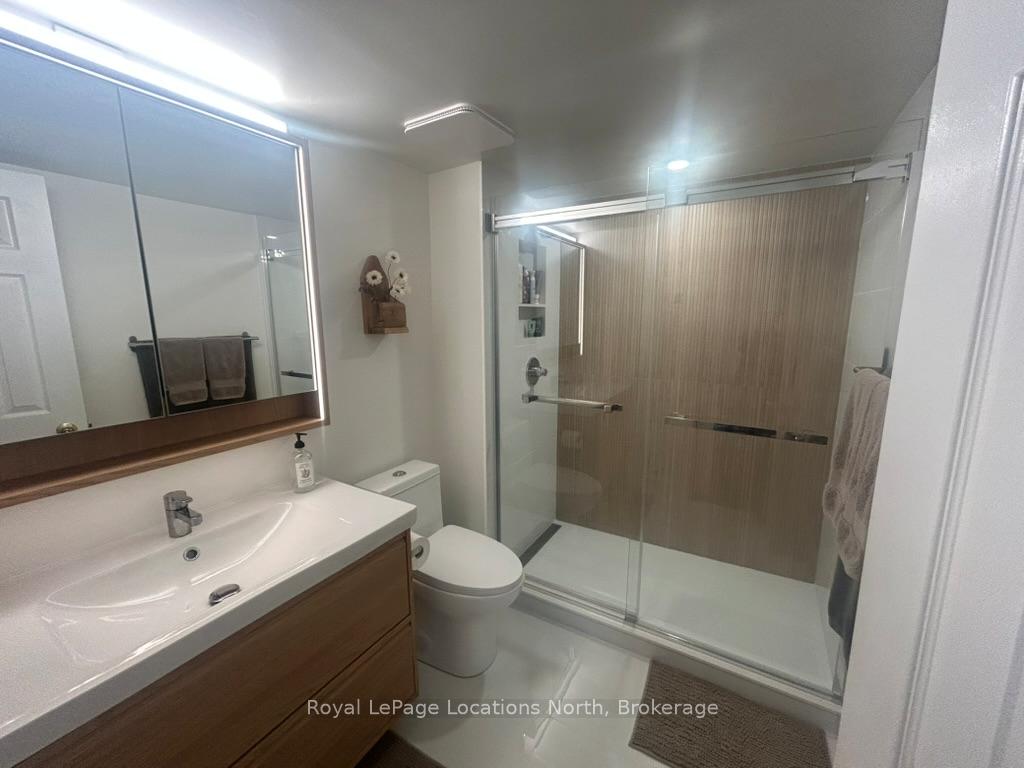 Photo 14 of 912 Cedar Pointe Court, Collingwood — HOMEH