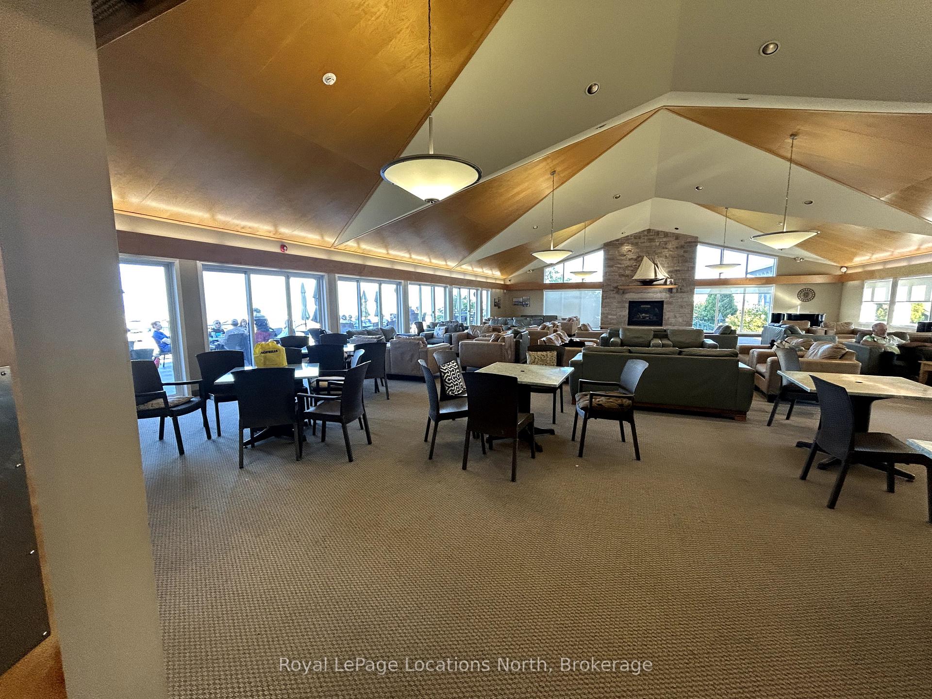 Photo 22 of 912 Cedar Pointe Court, Collingwood — HOMEH