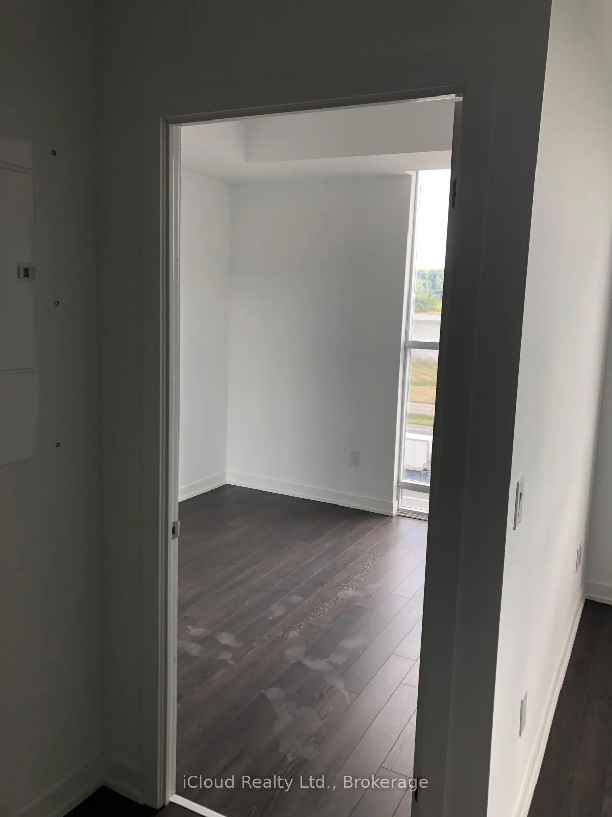 Photo 9 of Unit 511, 550 North Service RD, Grimsby, Grimsby Beach — HOMEH