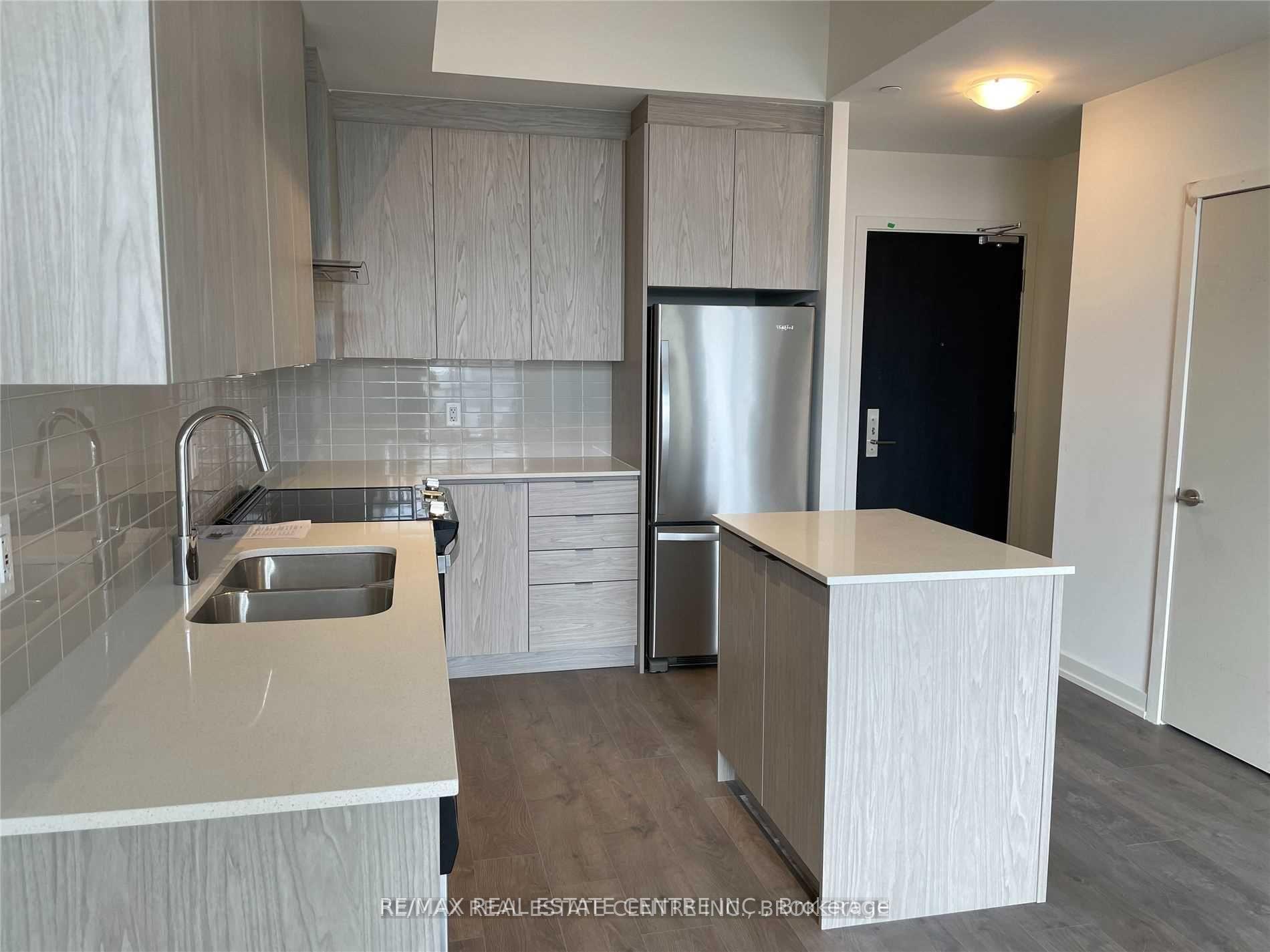 Photo 7 of Unit 417, 55 Duke Street W, Kitchener, City Commercial Core — HOMEH