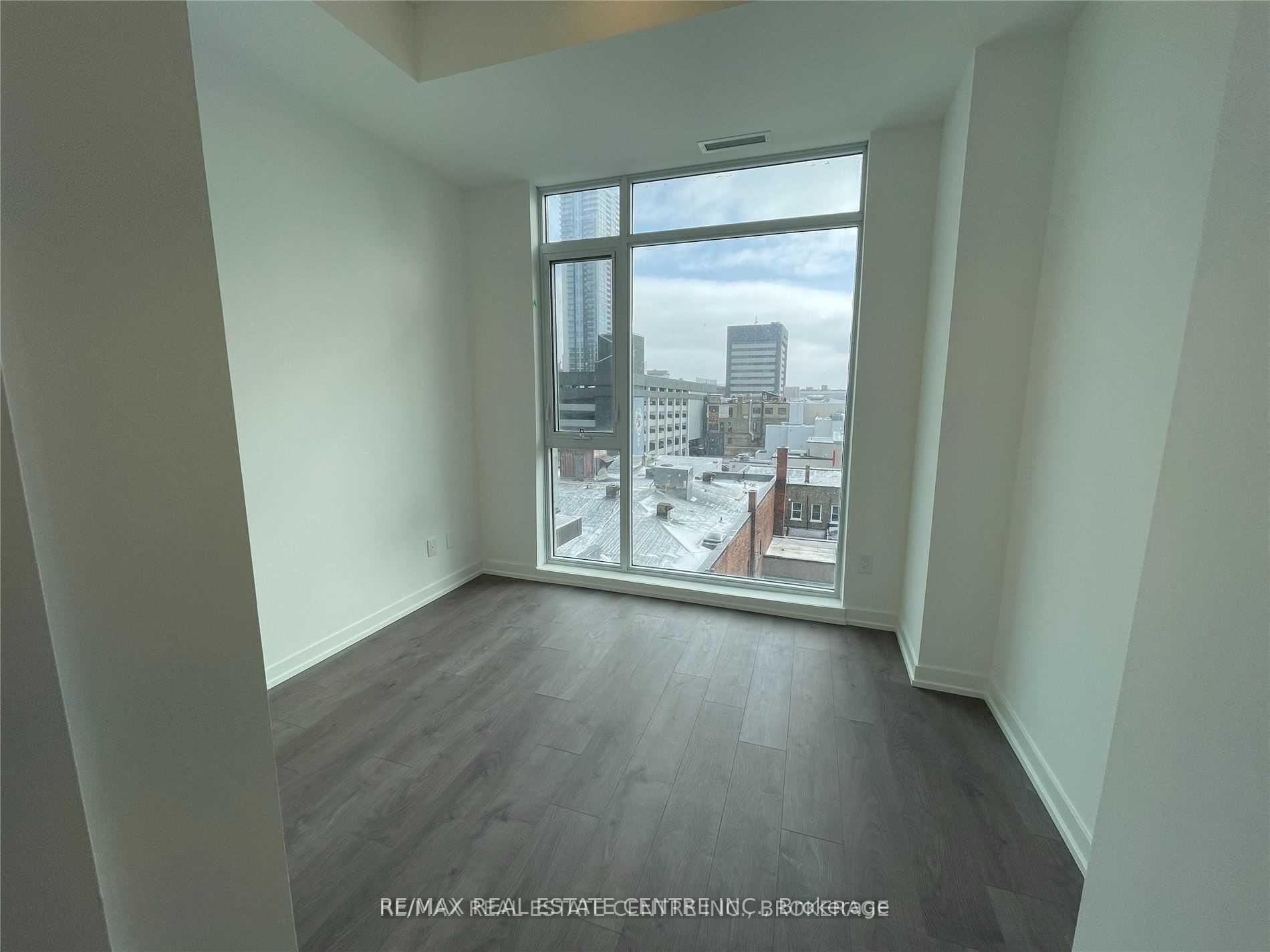 Photo 10 of Unit 417, 55 Duke Street W, Kitchener, City Commercial Core — HOMEH