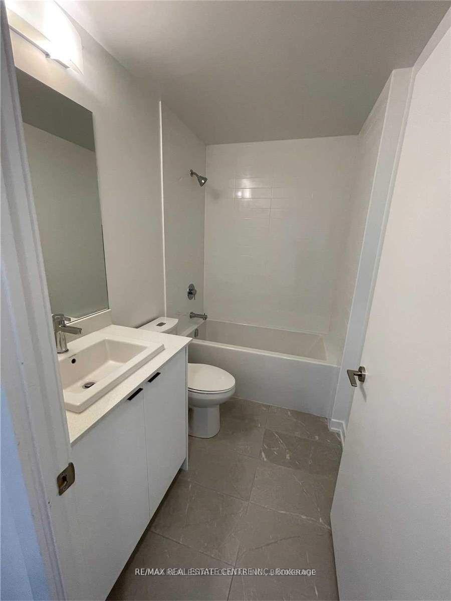 Photo 14 of Unit 417, 55 Duke Street W, Kitchener, City Commercial Core — HOMEH