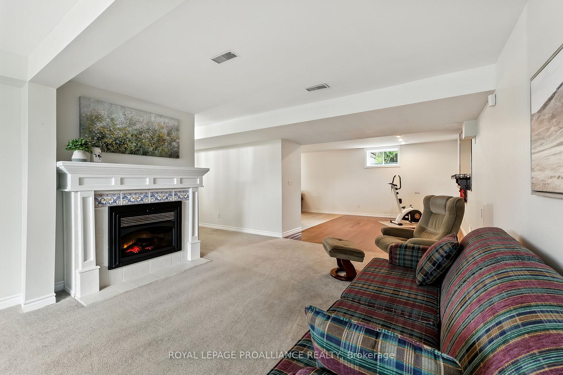 Photo 33 of 14 Daniels Drive, Brighton — HOMEH