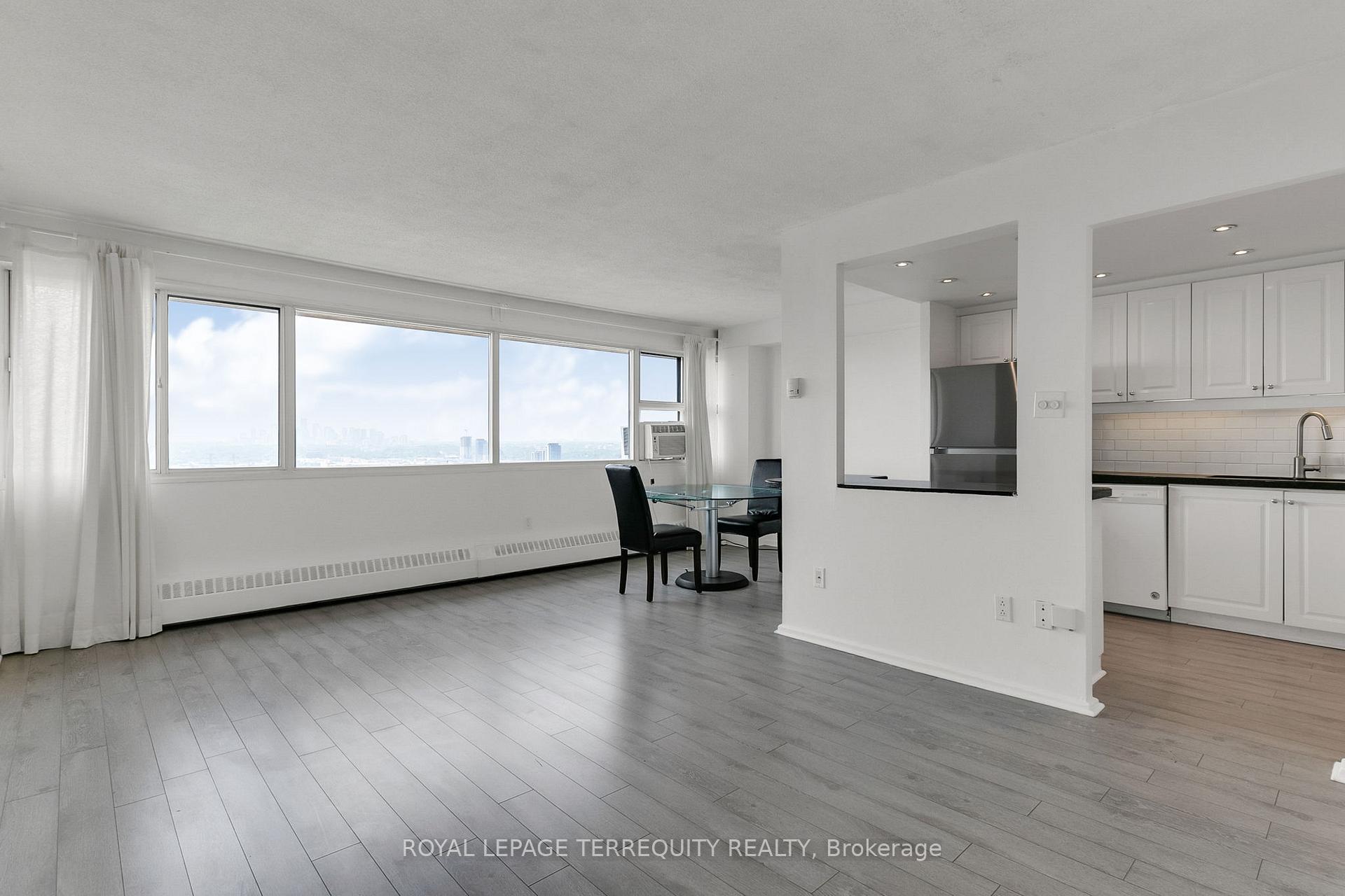 Photo 11 of Unit PH1, 715 Don Mills Road, Toronto, Flemingdon Park — HOMEH