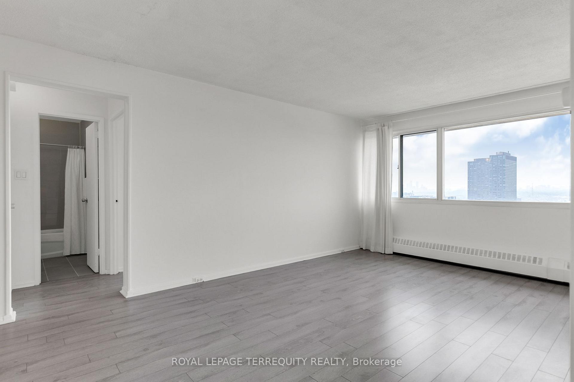 Photo 12 of Unit PH1, 715 Don Mills Road, Toronto, Flemingdon Park — HOMEH