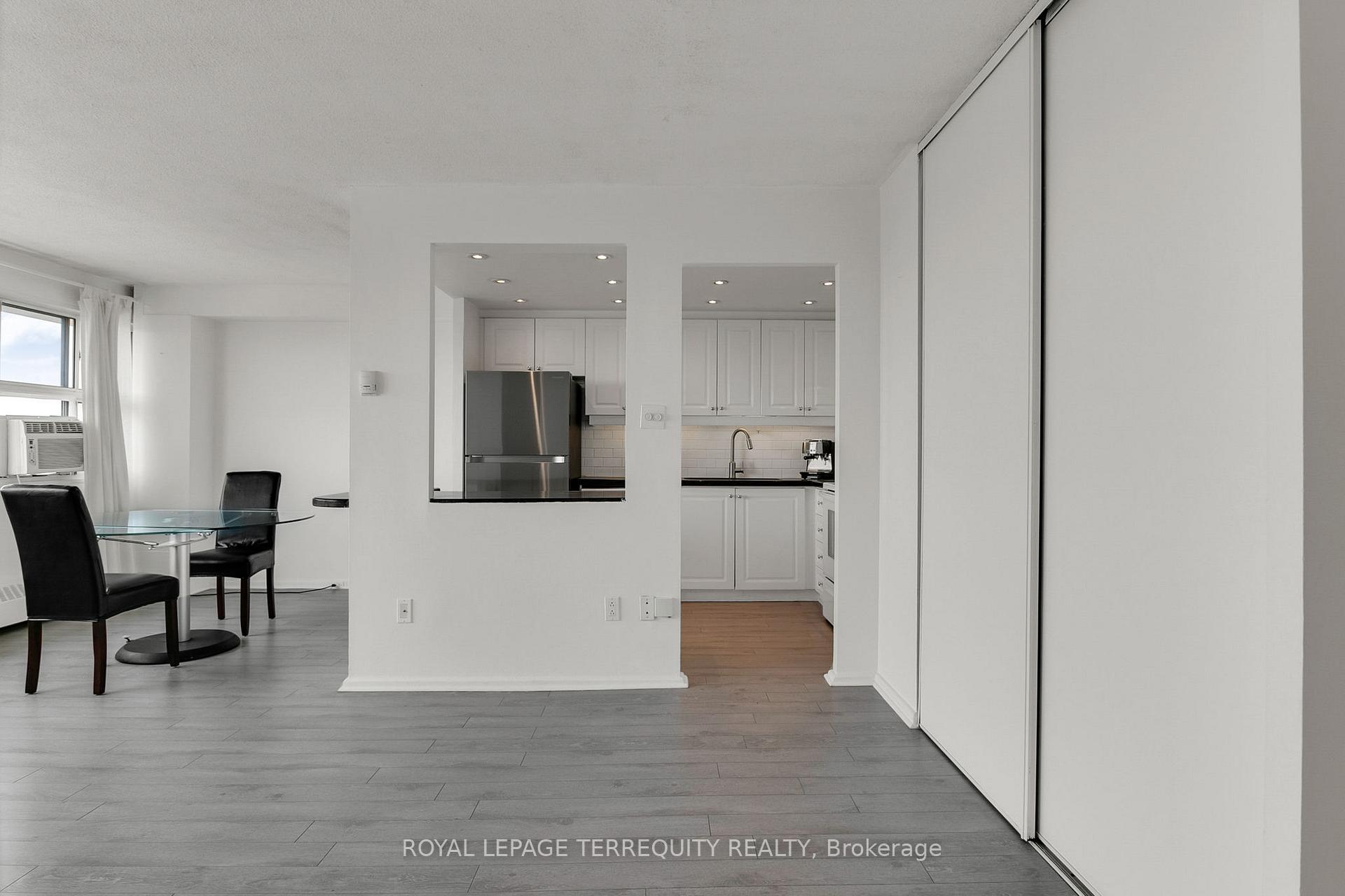 Photo 14 of Unit PH1, 715 Don Mills Road, Toronto, Flemingdon Park — HOMEH