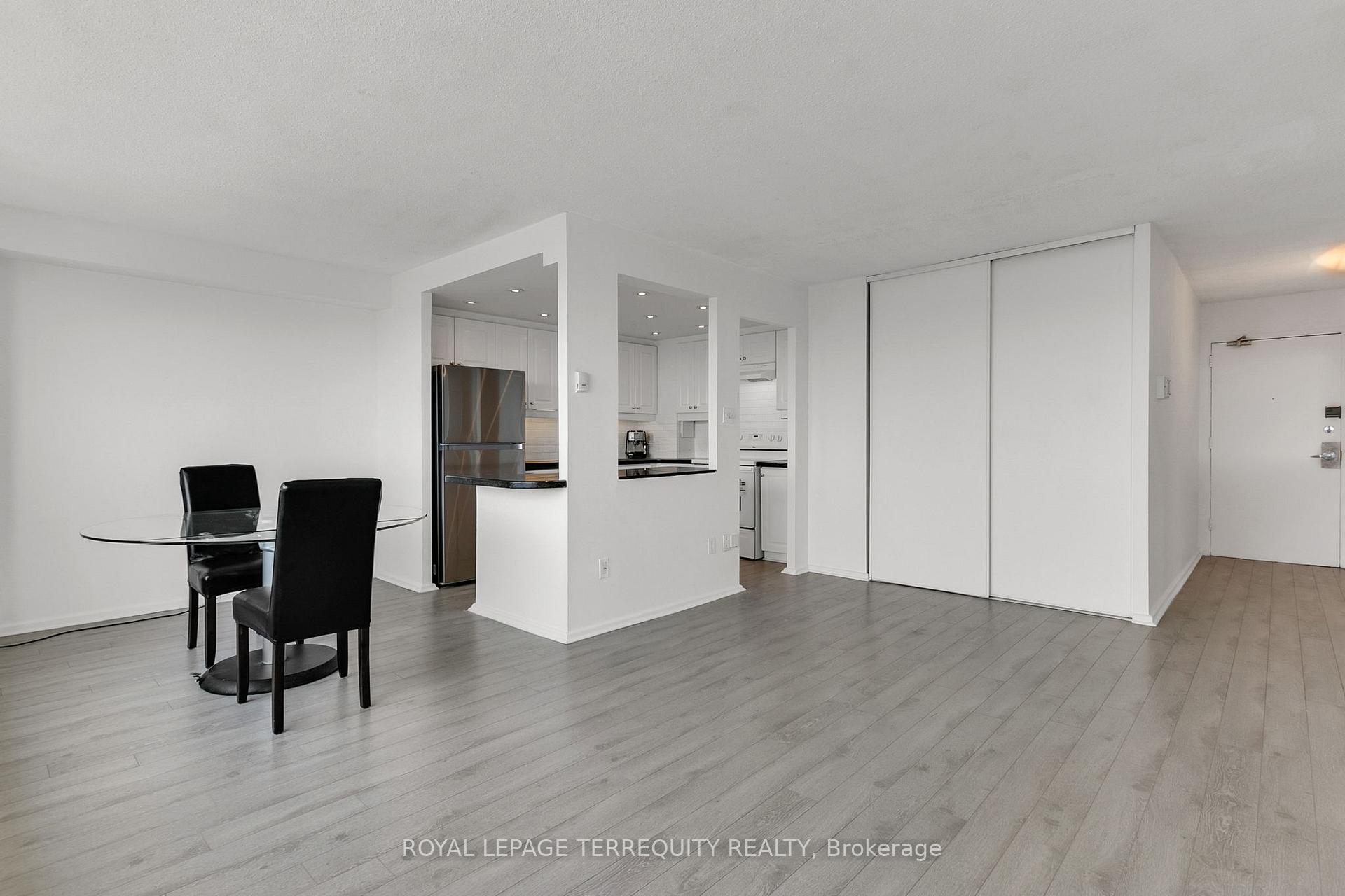 Photo 15 of Unit PH1, 715 Don Mills Road, Toronto, Flemingdon Park — HOMEH